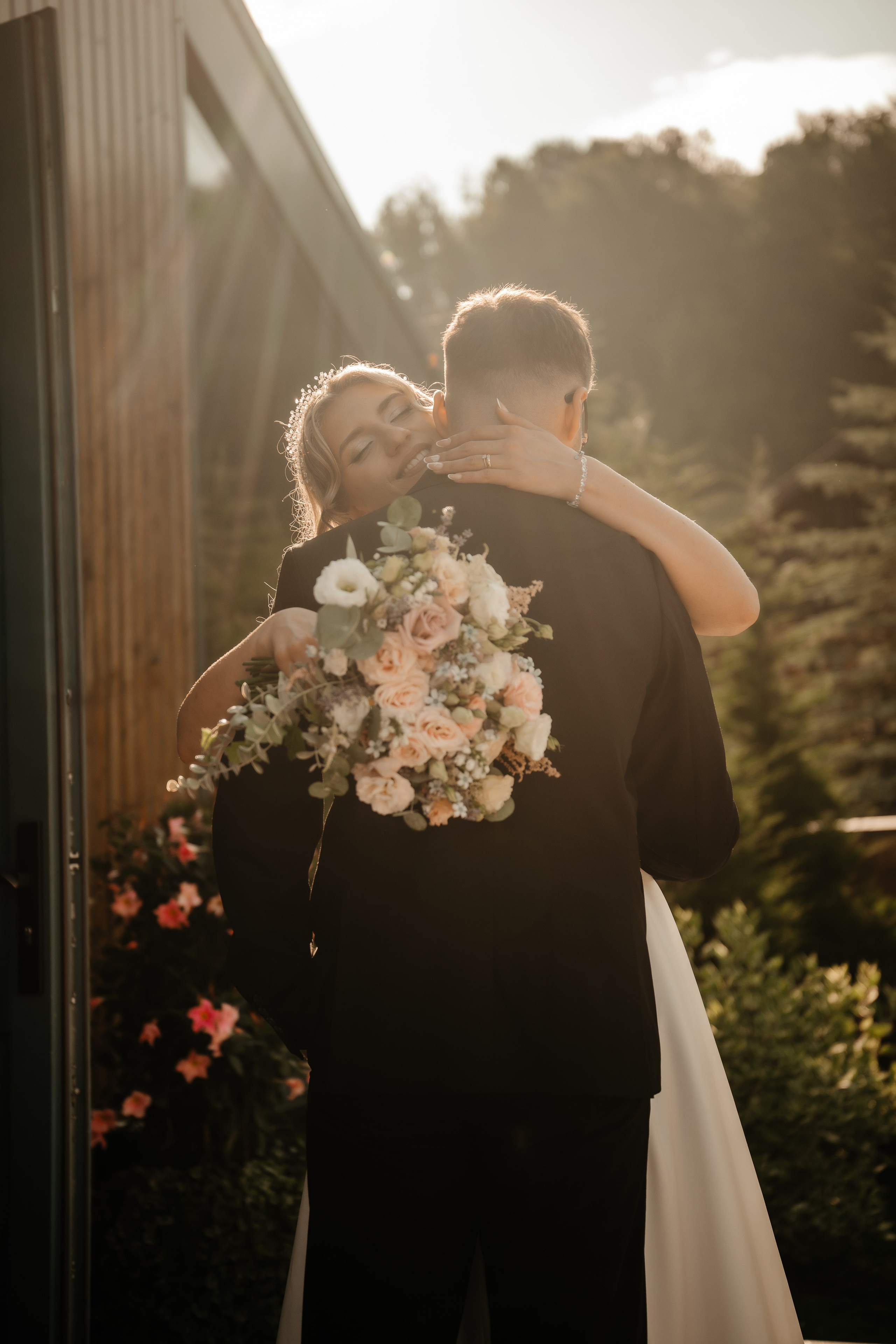 🤎 G a b r i e l a & C o s t i n - Wedding Day Preview. Wedding & Family Photographer