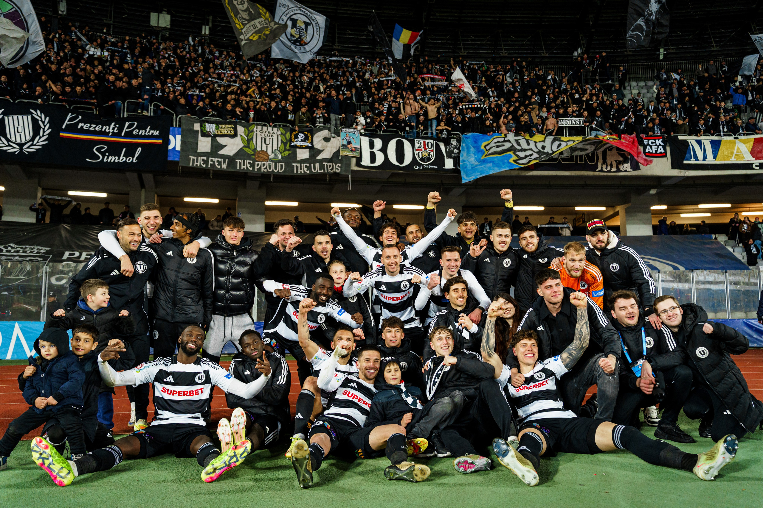 FOOTBALL. Alecsandru Braicu — Sports Photographer