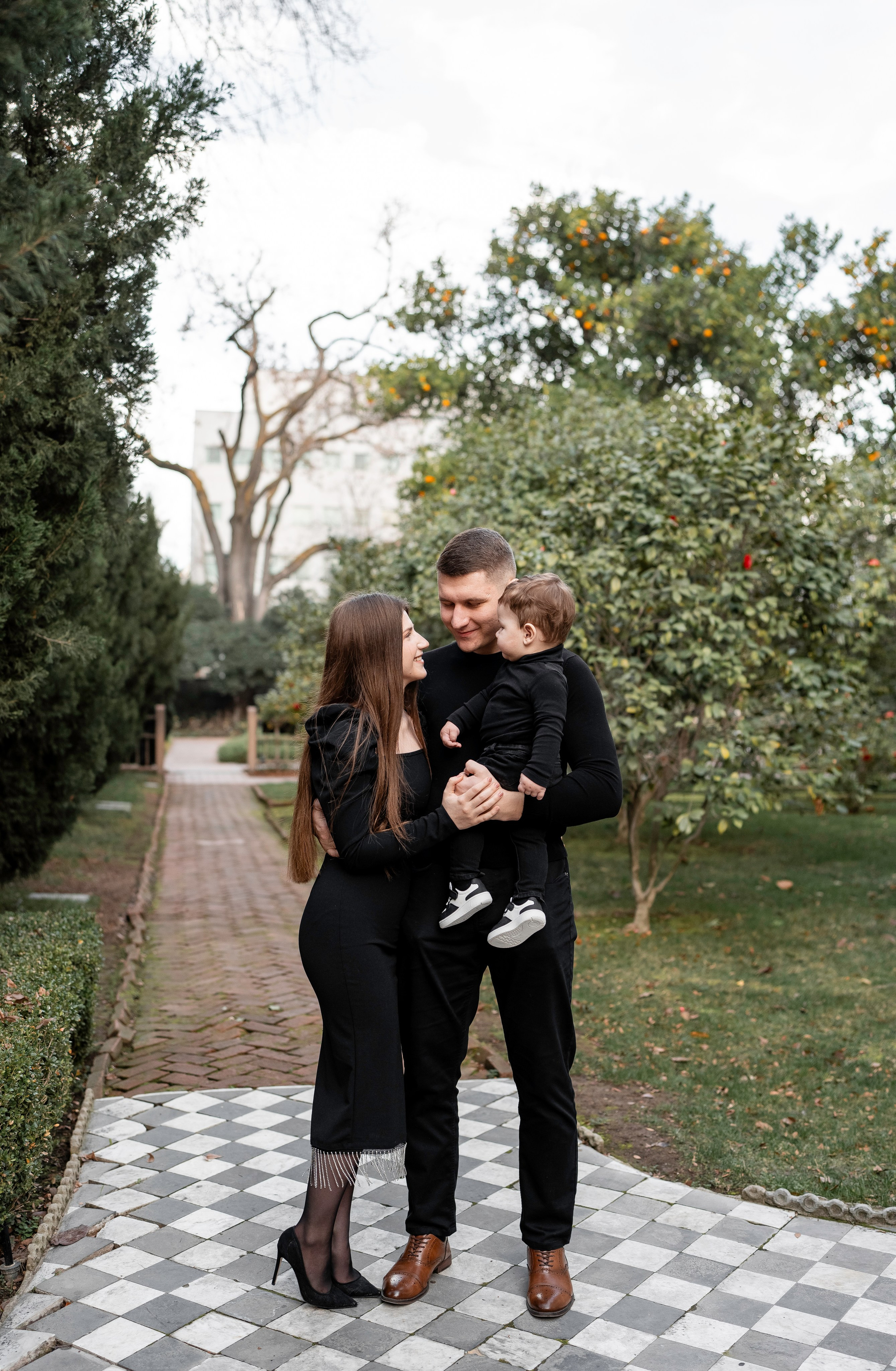 Artem, Nadia & Elisha. Family photographer in Sacramento | Sofia Pavenko