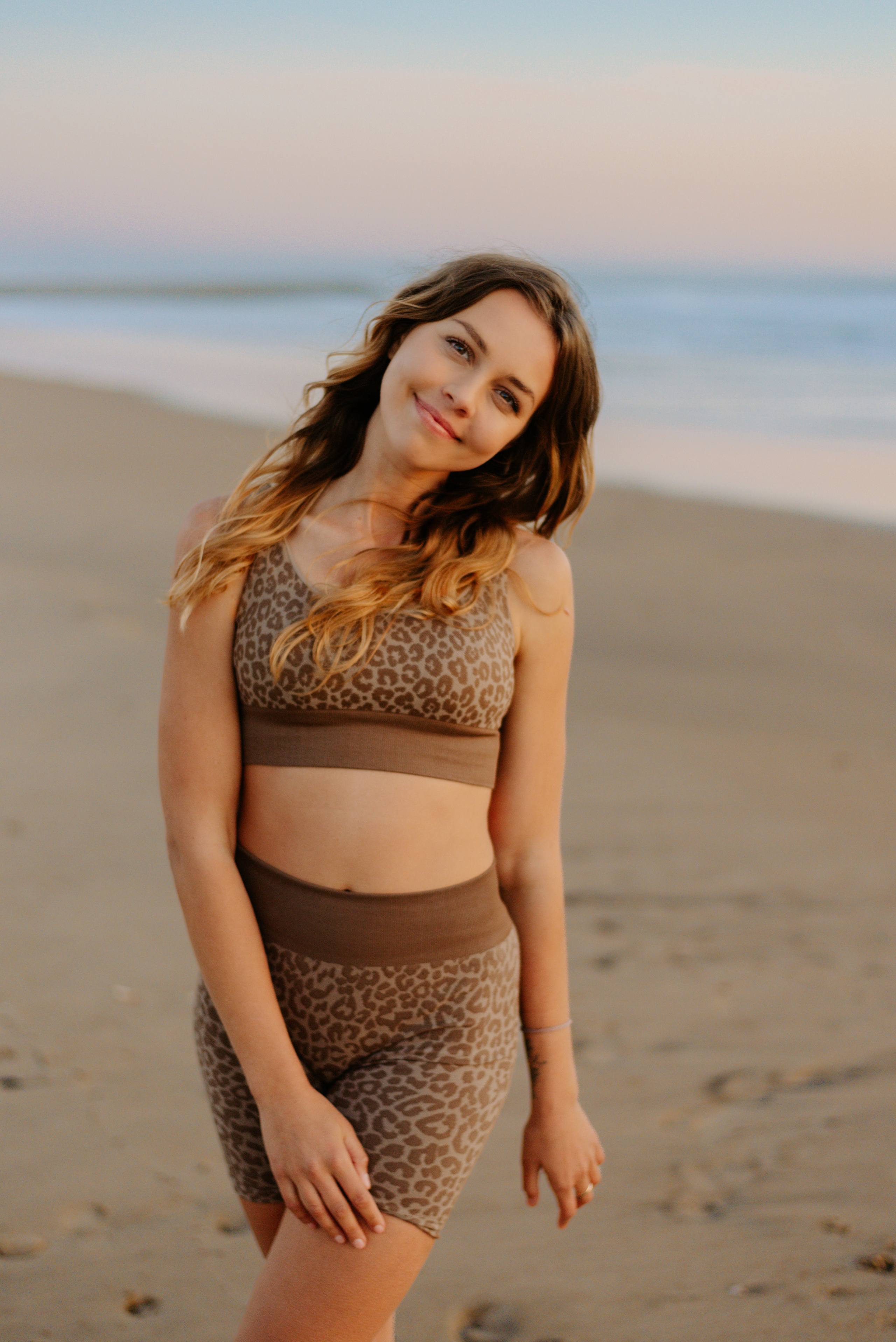 Yoga photographer Lisboa and Czech Republic. Mateřství. Nevýchova. Život v souladu s přírodou. Jóga