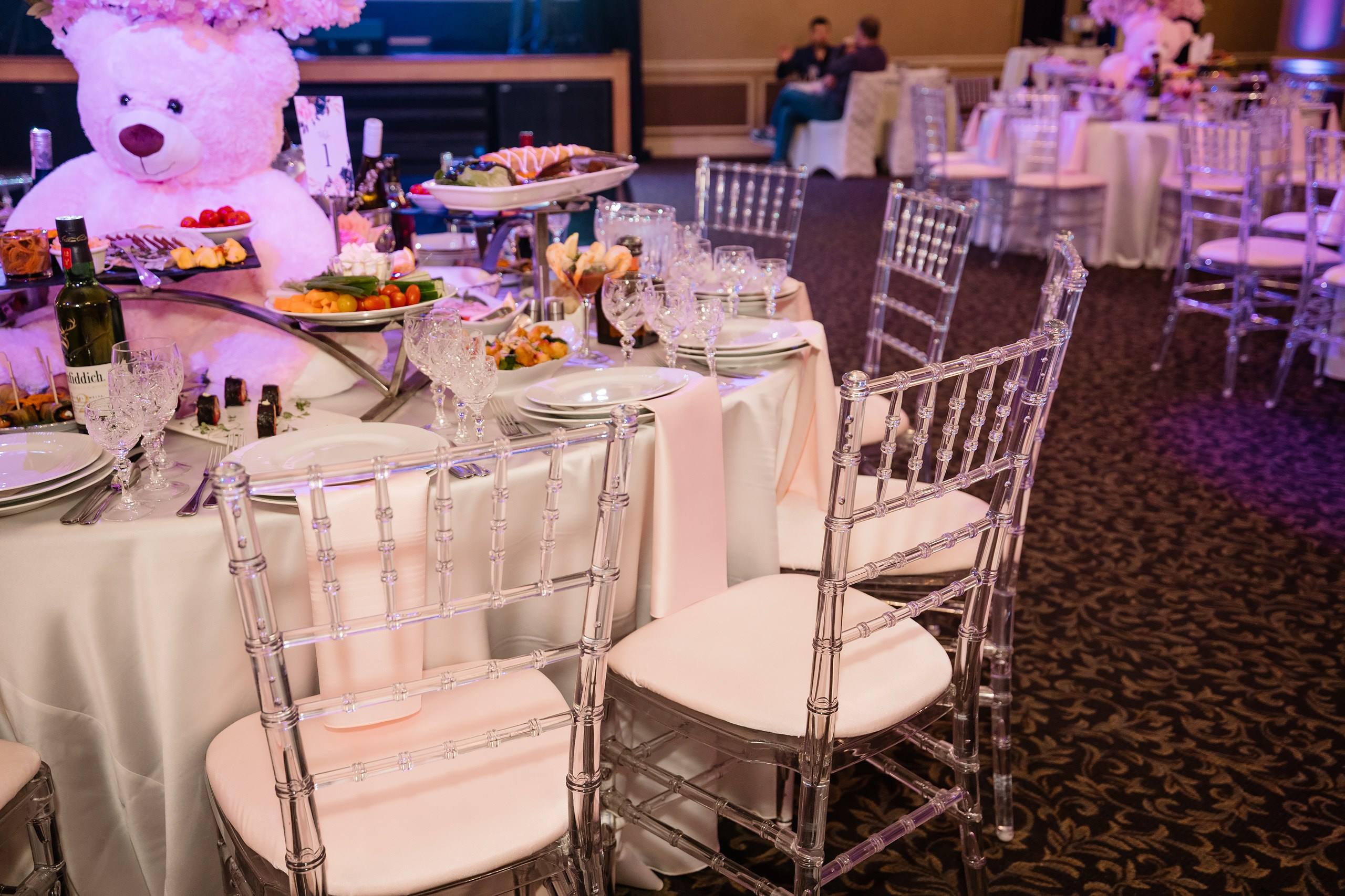 04.13.2025 First birthday. Wedding family event photographer in Chicago Nick Yushevich