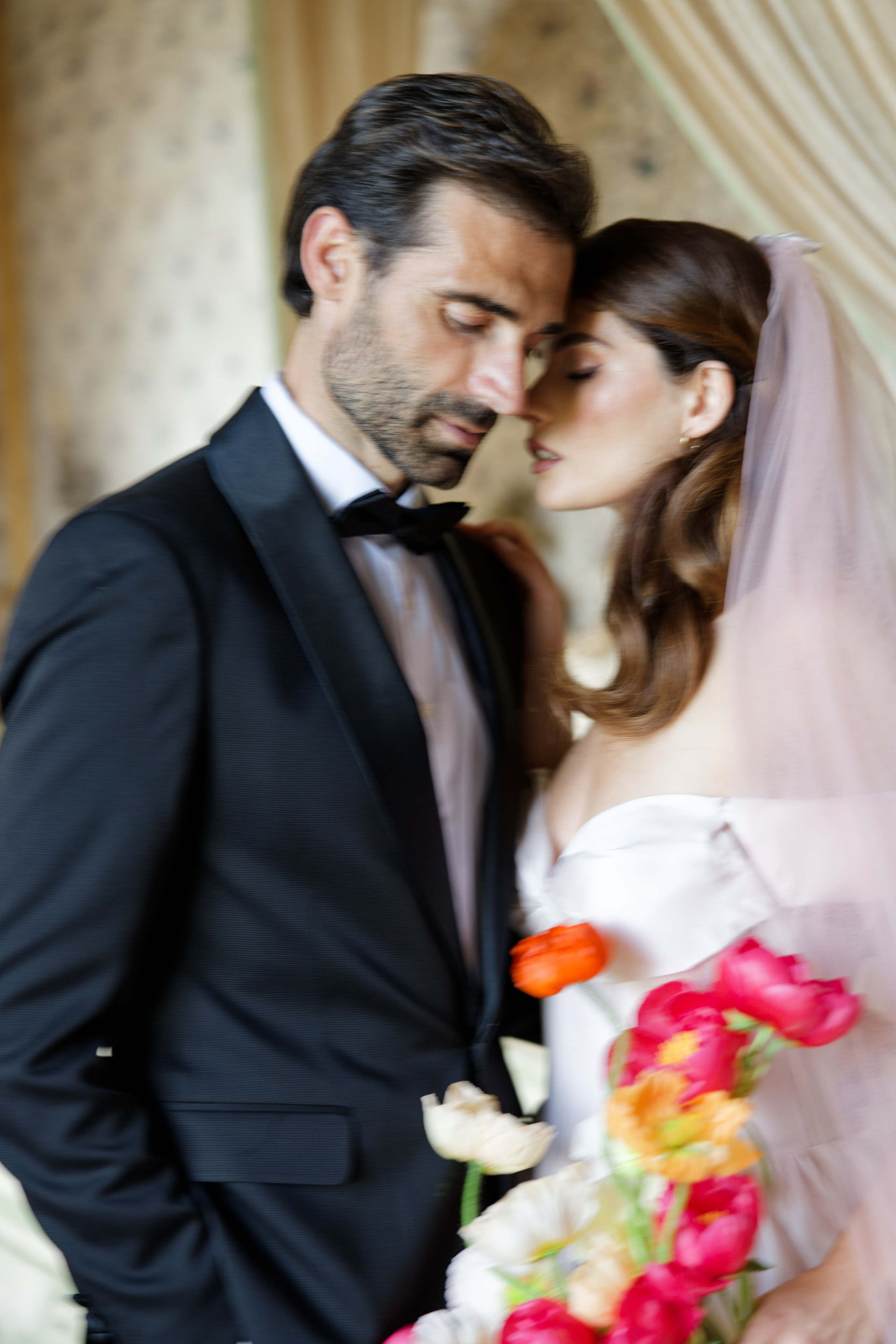 Wedding editorial at Villa di Geggiano, Tuscany, Italy