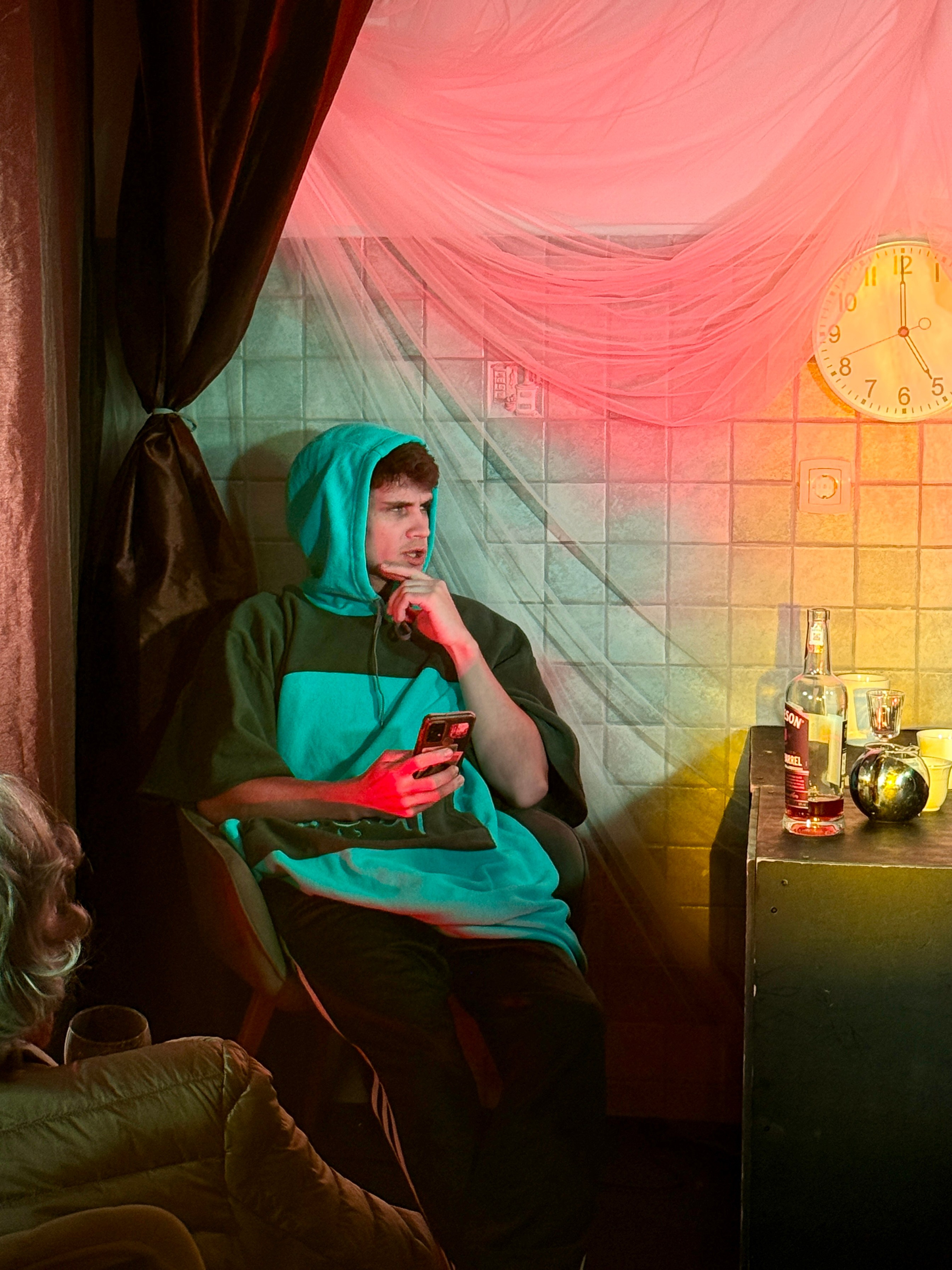 Фоторепортаж вистави у Будві. Портретний фотограф Альона Новгородцева