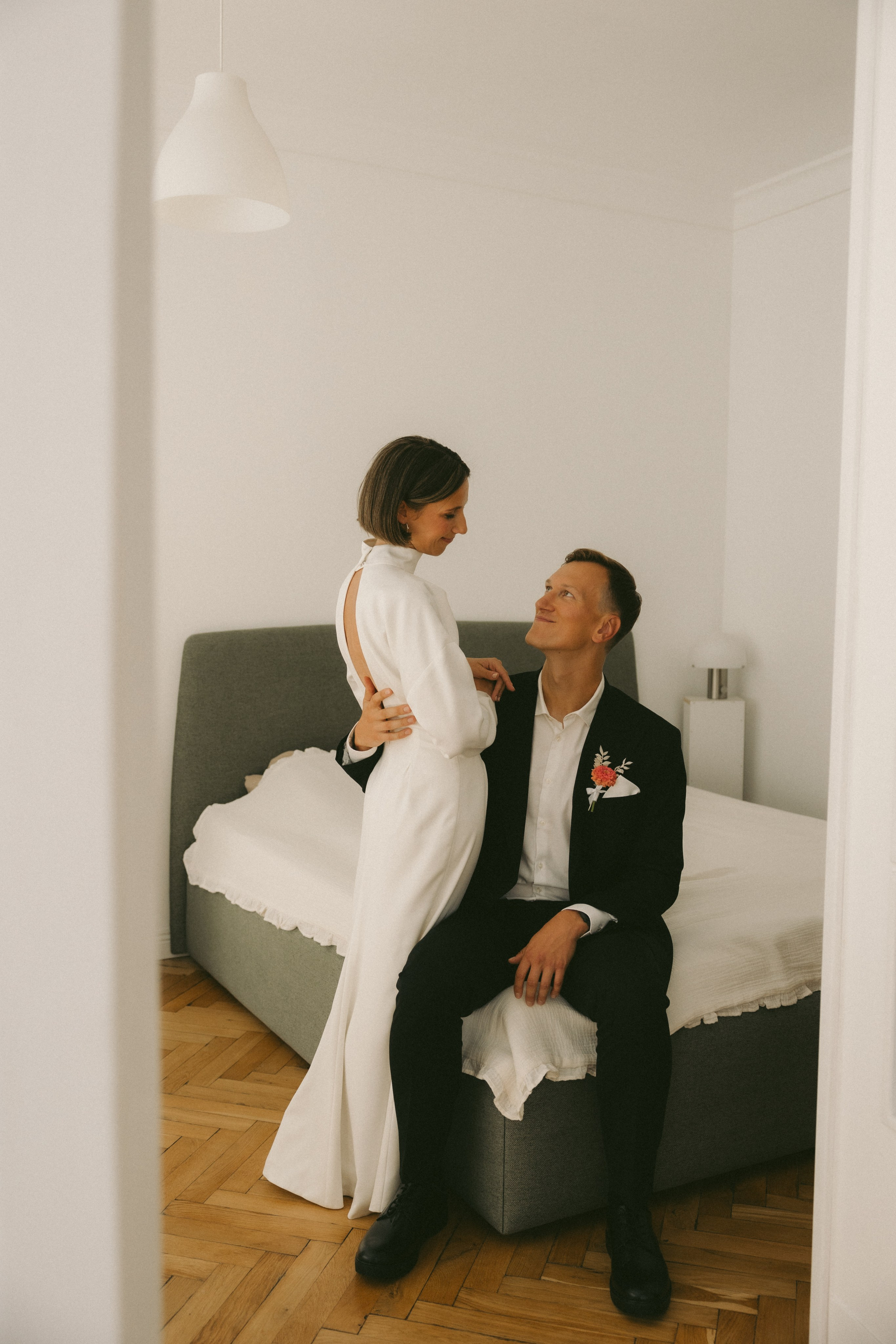 Miglė ir Mindaugas | 2024 | MIESTO VESTUVĖS. Vestuvių ir šeimų fotografė Lena Bondarenko / belove photo