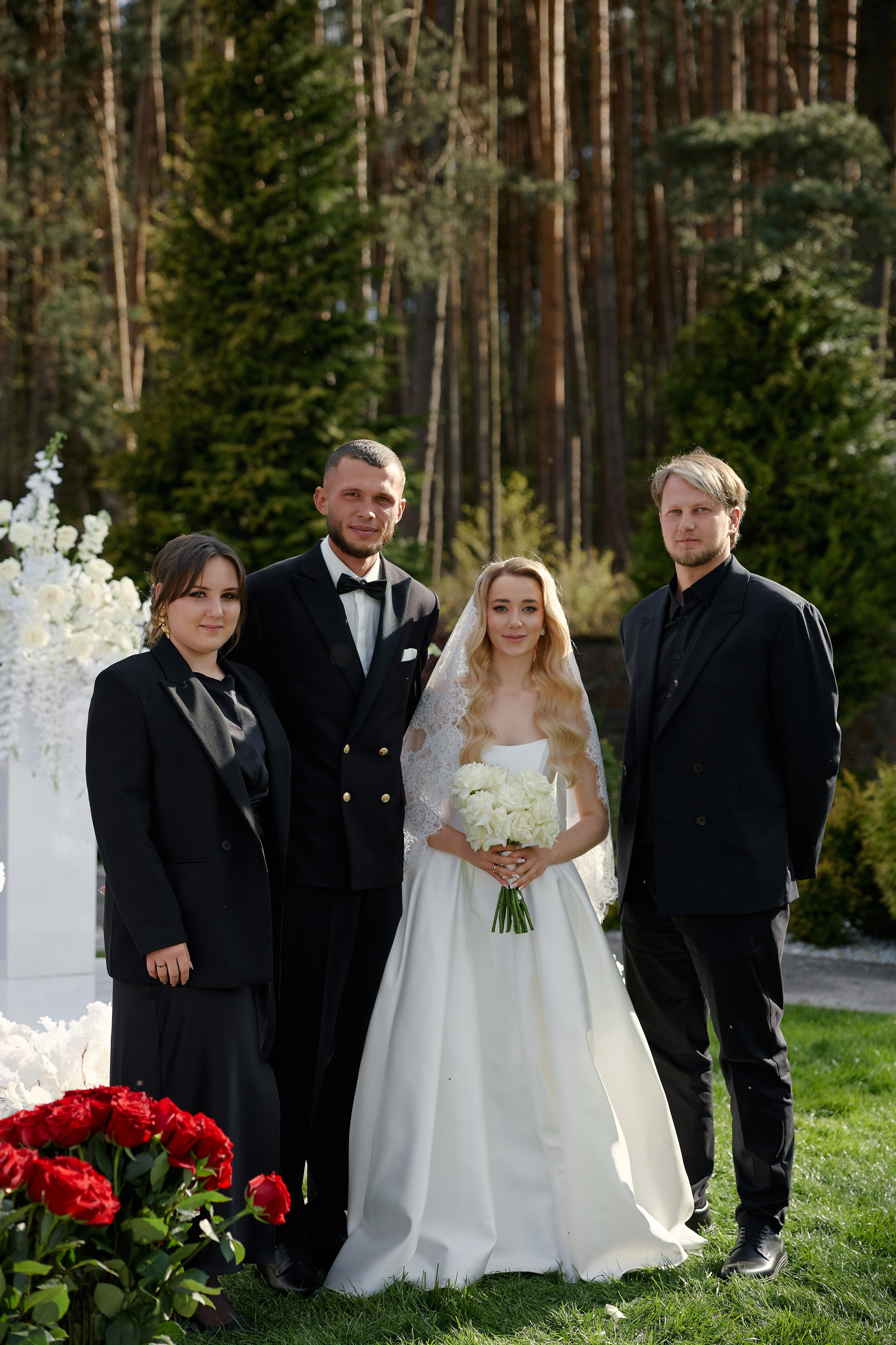 Natalia & Roman. Dworek przy lesie. Fotograf ślubny i rodzinny w Krakowie Yana Klymova