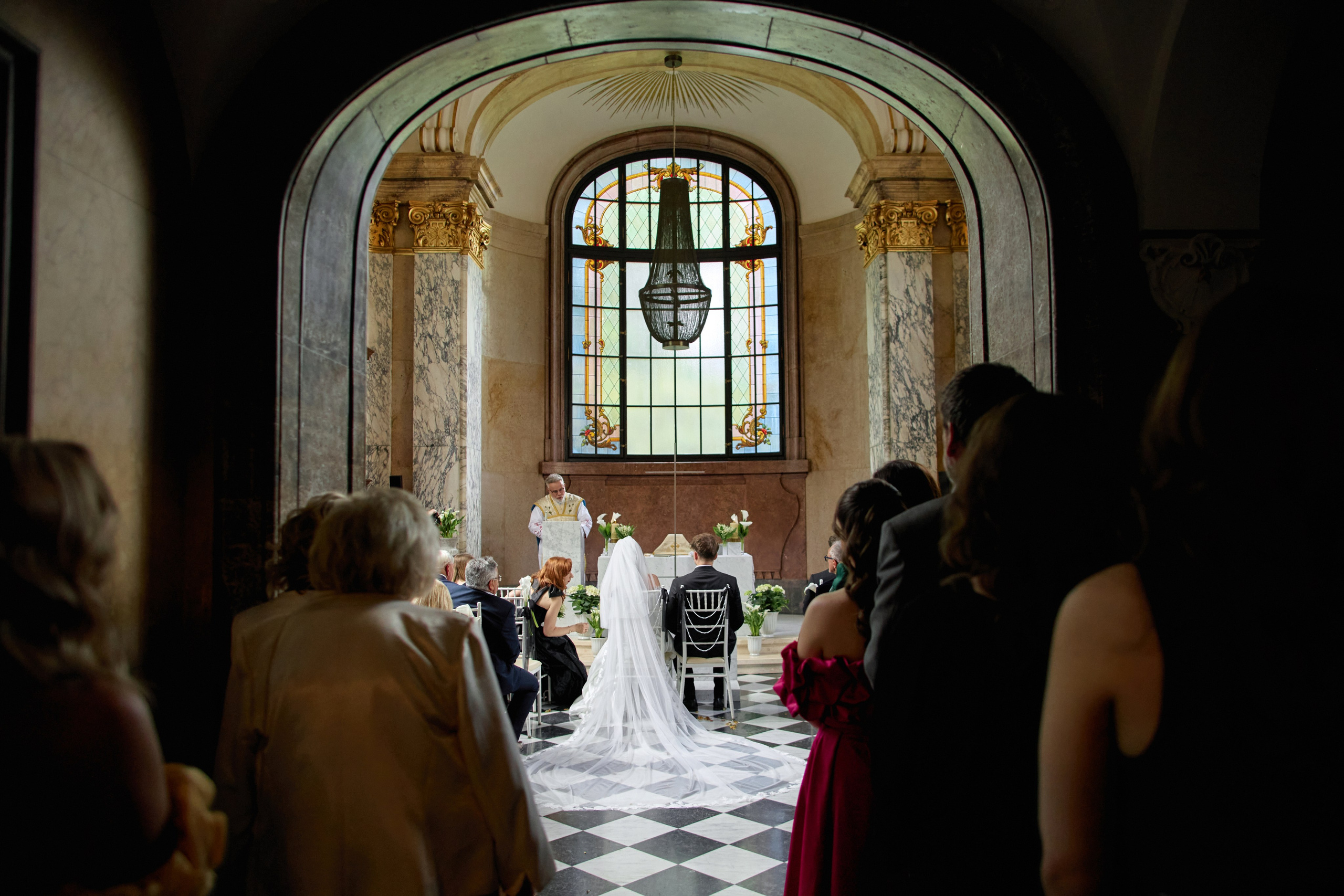 Wiktoria & Kacper. Pałac Goetz. Fotograf ślubny i rodzinny w Krakowie Yana Klymova