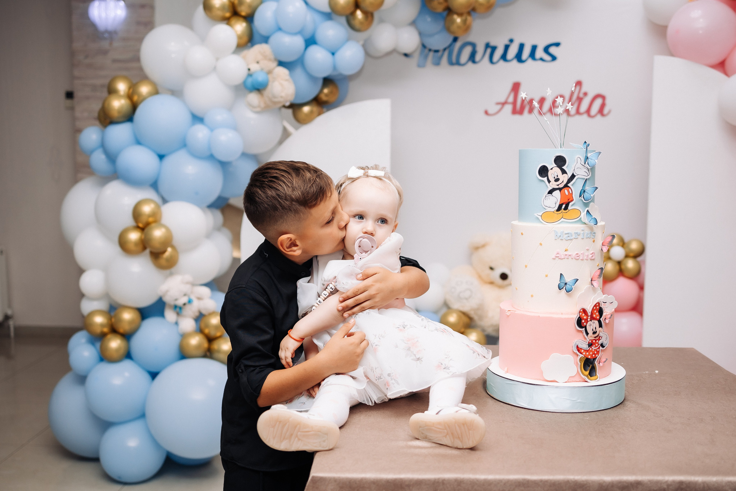 Marius & Amelia. Fotograful evenimentului tău