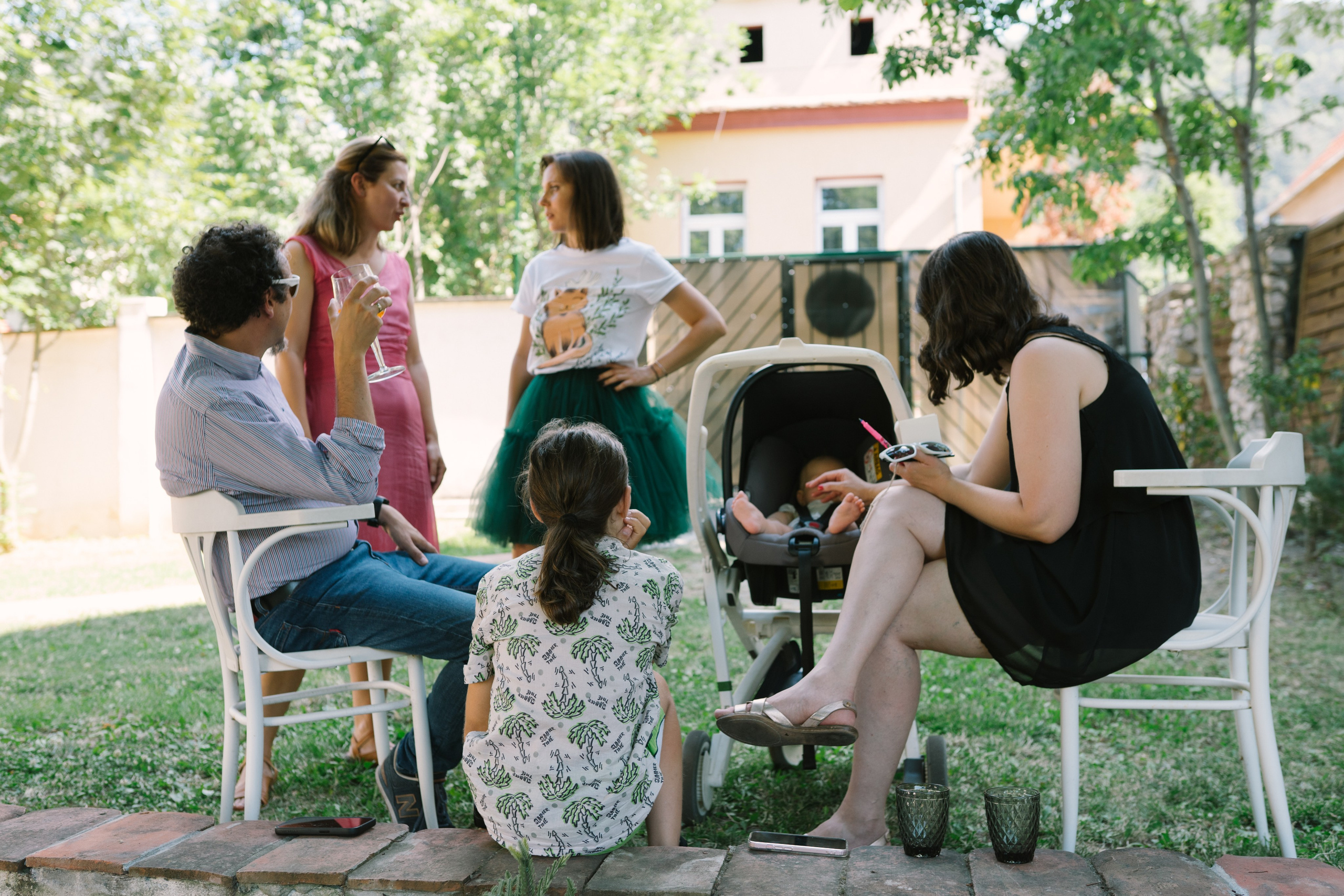Fotografie de Eveniment Brașov: Povești Vizuale | Mădălina Beda. Madalina Beda- Artist vizual, fotograf, doula la nastere, consultant babywearing Brasov si in toata tara