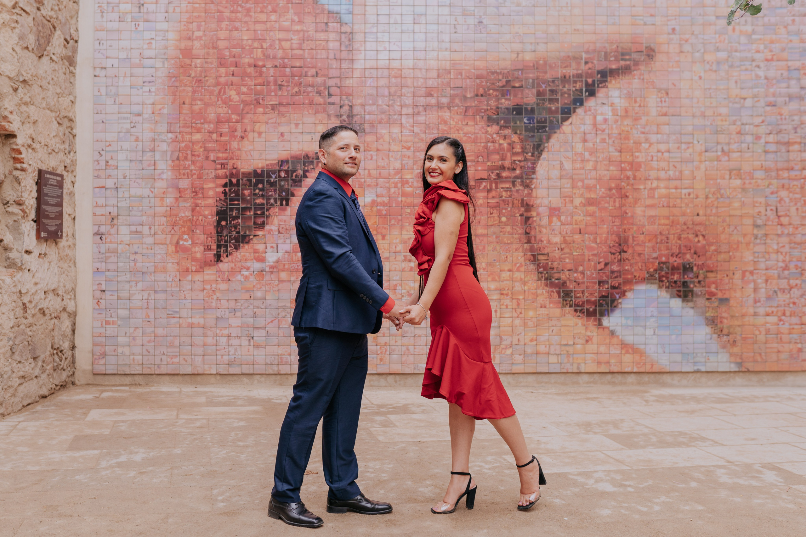 Couples Photoshoot in Barcelona — Best Barcelona Photographer. DiaFoto — Wow Photographer in Barcelona | Premium Barcelona Photoshoot Experience