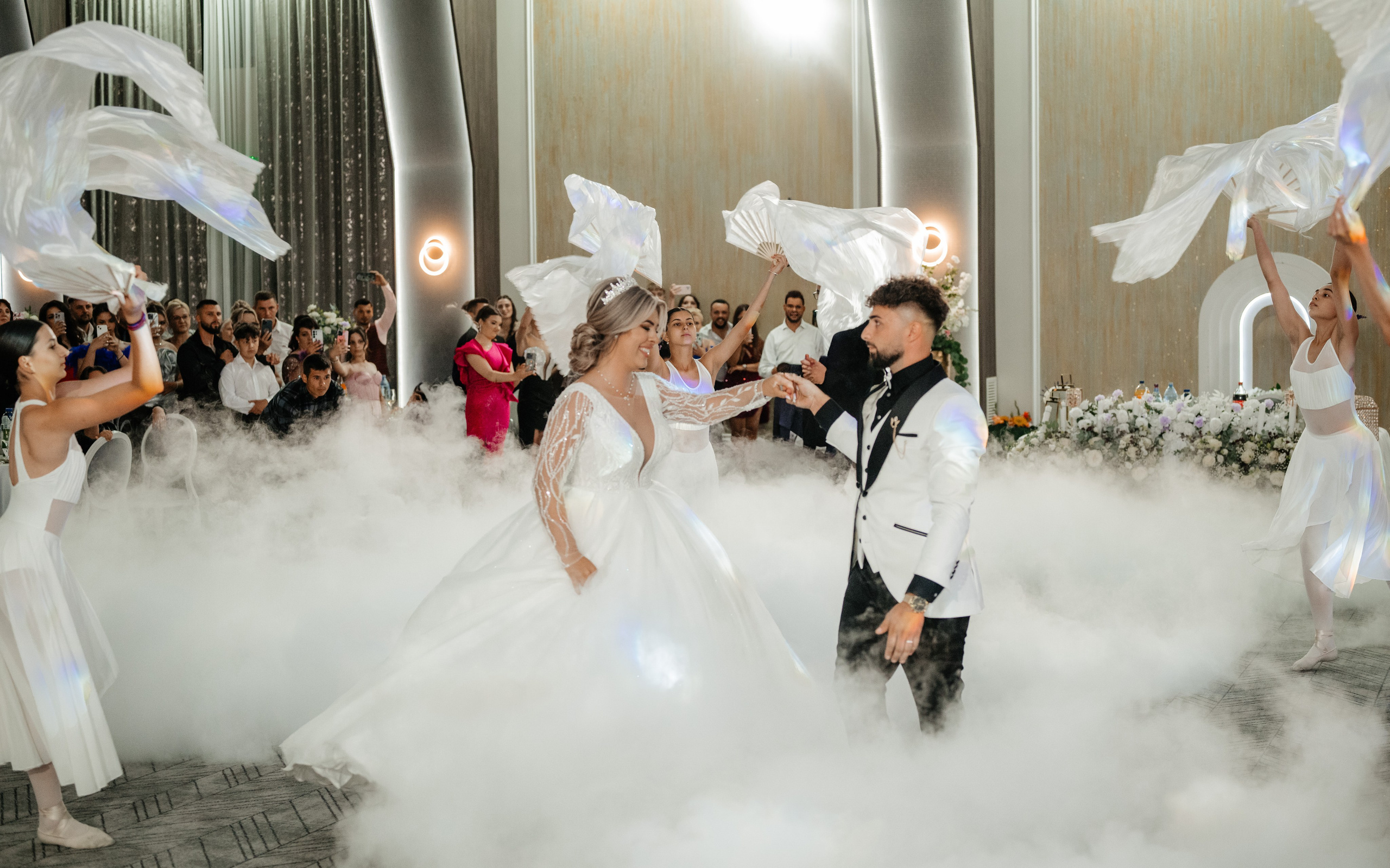 🤎 D a i a n a & D a n i e l - Wedding Day Preview. Wedding & Family Photographer