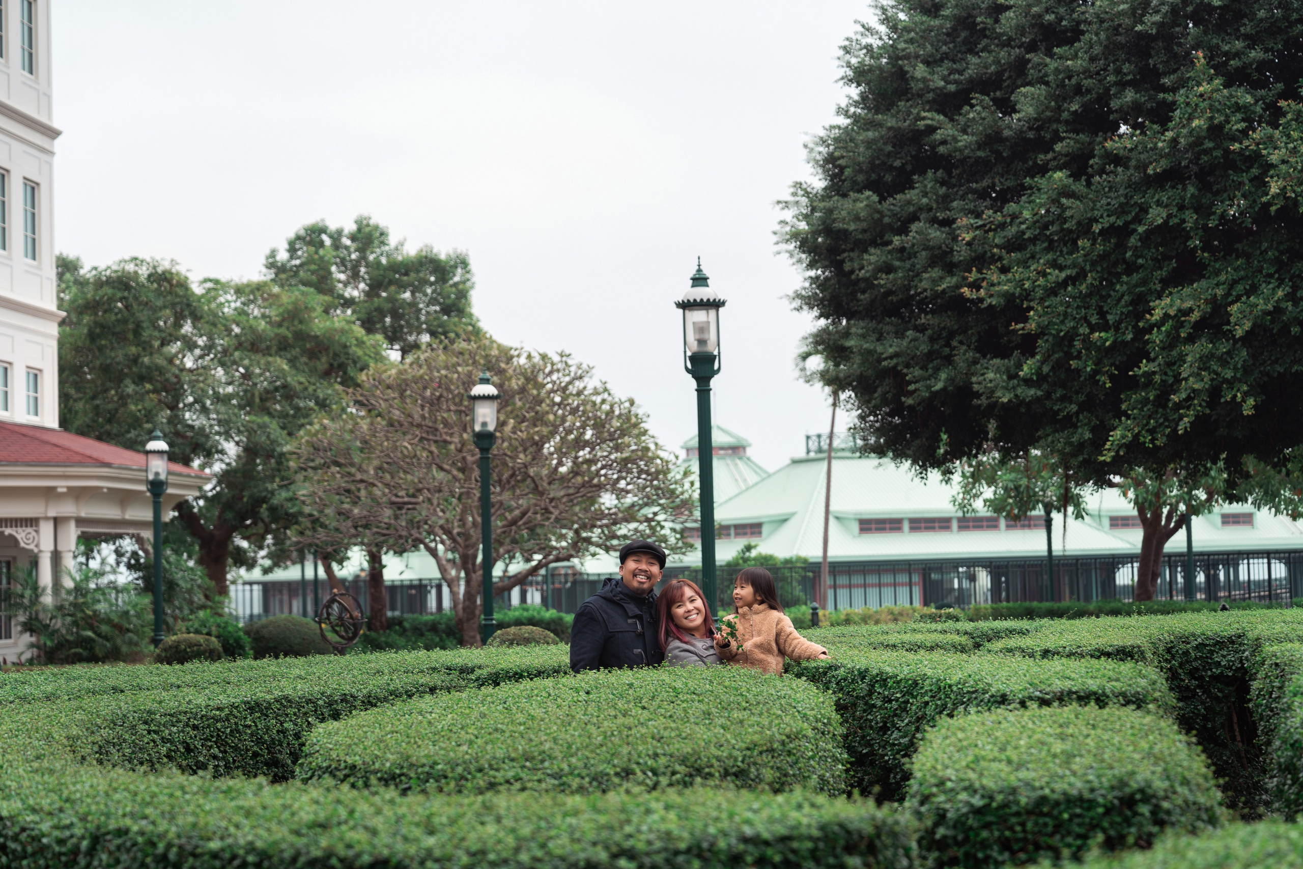 IVONY & BAYU | DISNEYLAND HOTEL. PHOTOGRAPHER IN HONG KONG (WEDDING, FASHION, FAMILY, EVENTS)