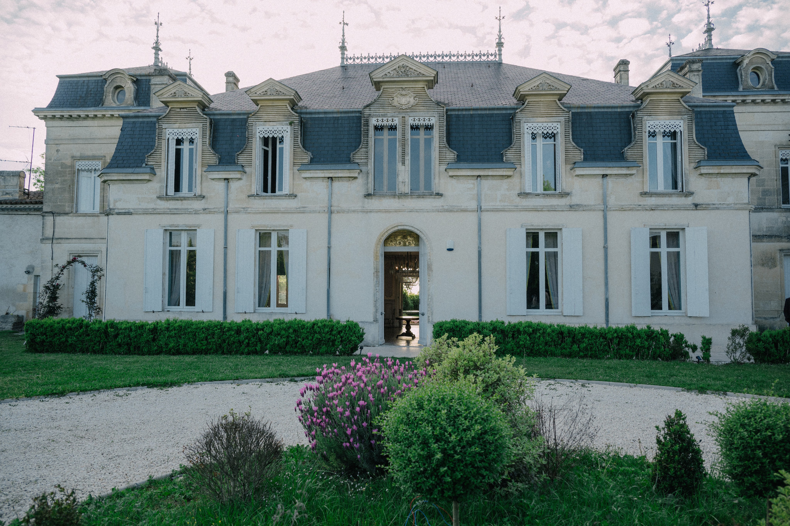 Paula and Tony. Wedding and commercial photographer