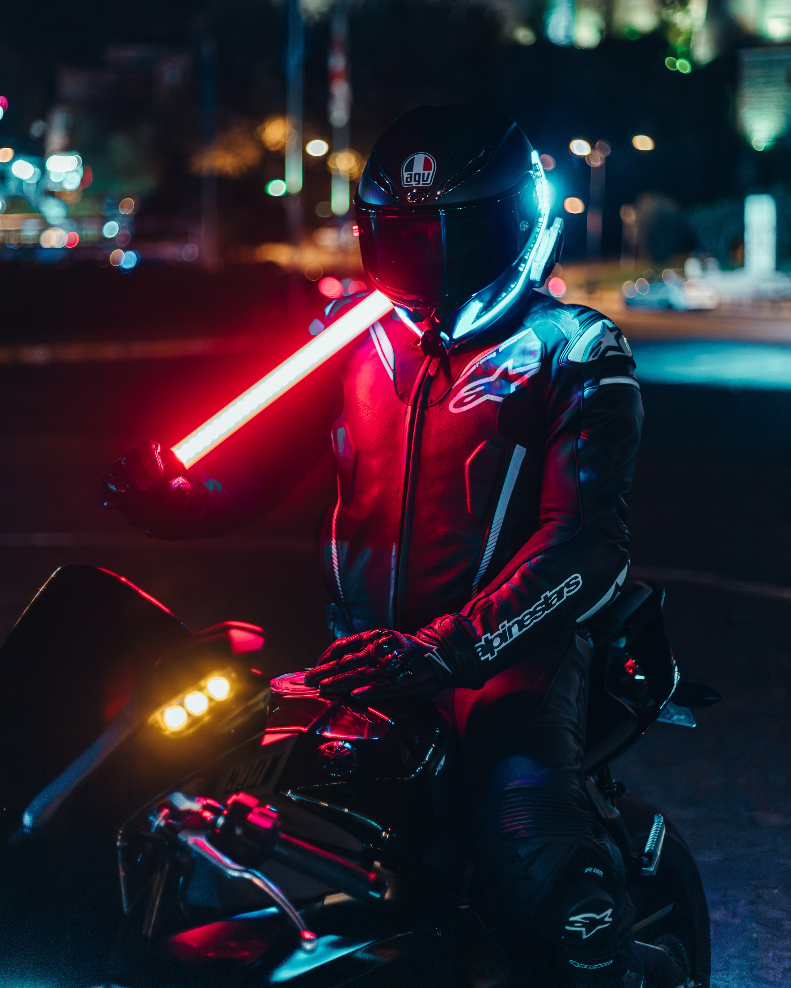 G E O R G E. Bspander