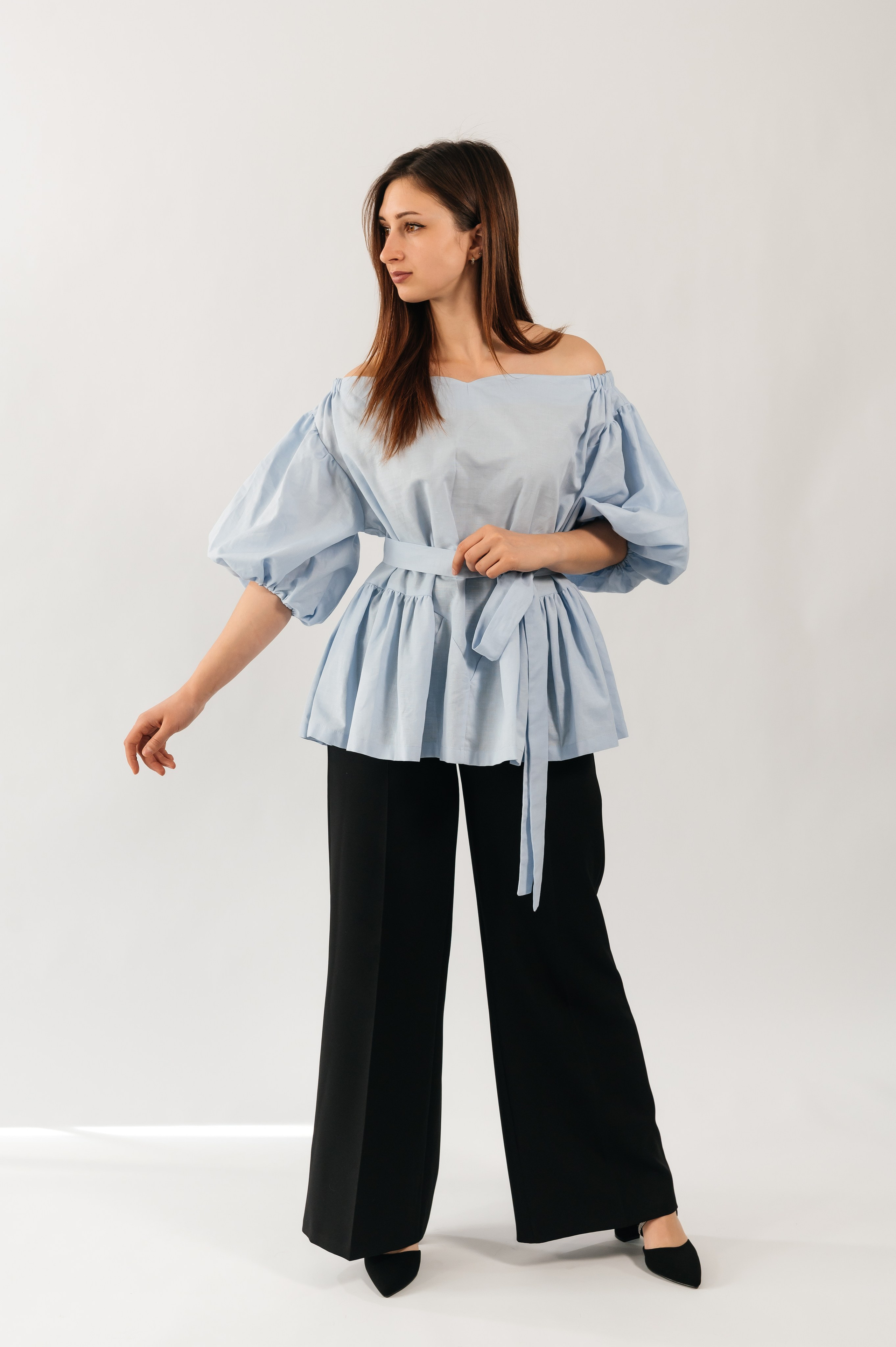 Bluză cu mâneci bufante. Designer vestimentar: elaborarea, proiectarea și confectionare…