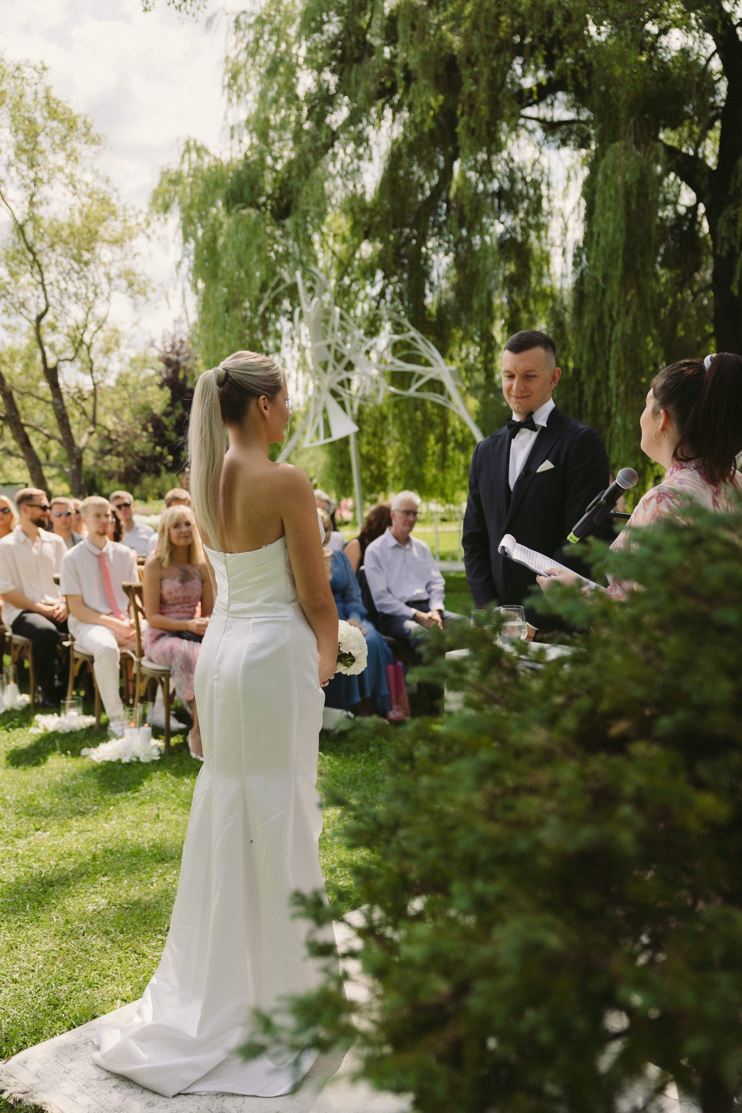 Ieva ir Martynas | Vestuvės Kauno botanikos sode. Vestuvių ir šeimų fotografė Lena Bondarenko / belove photo
