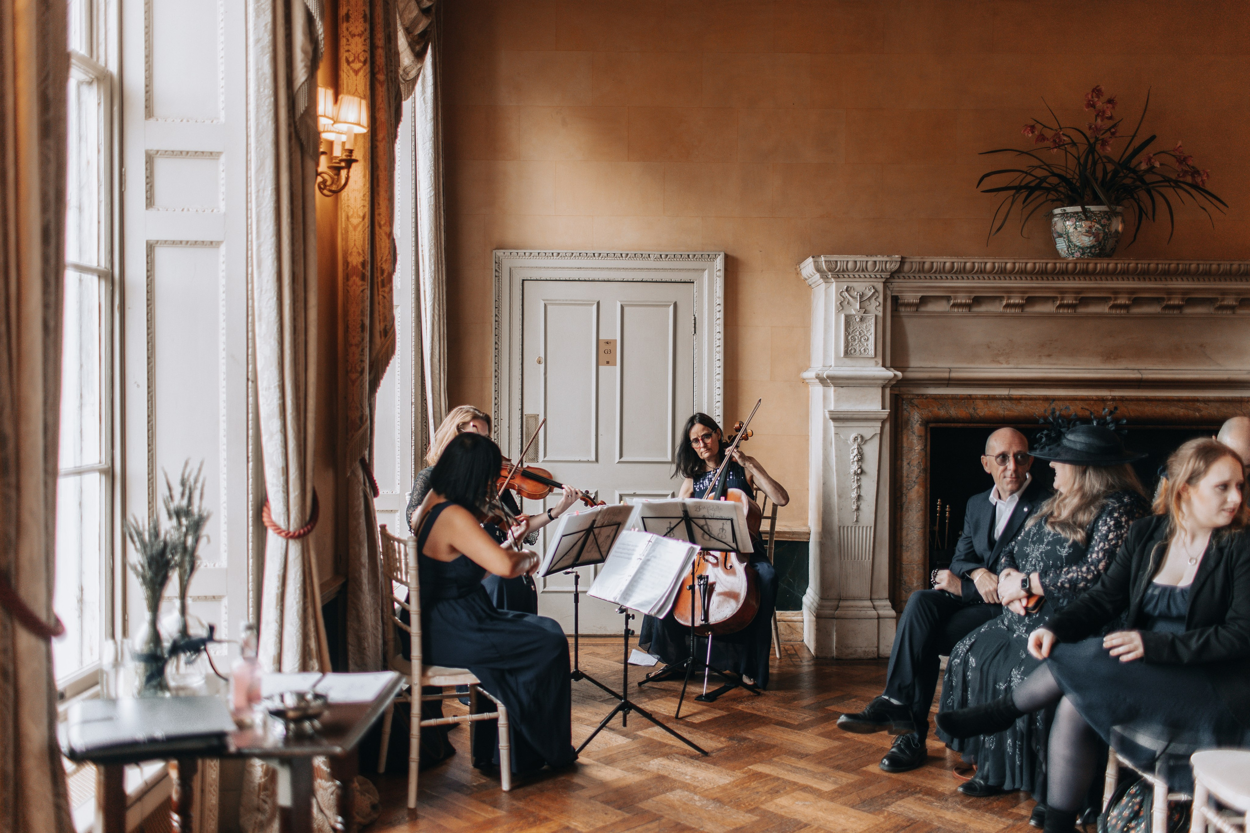 GEMMA + BIANCA. Main