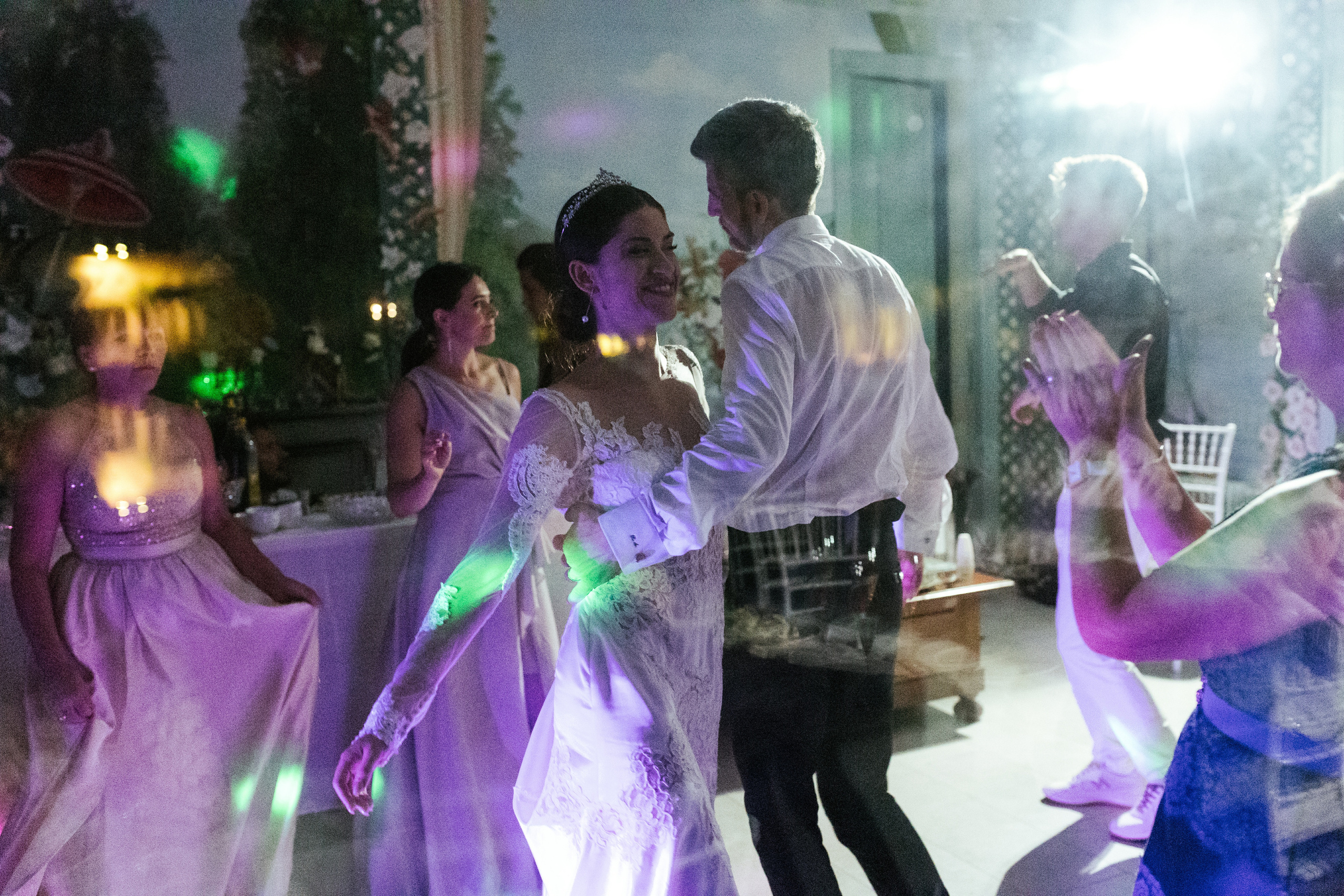 Ruslan & Irina Location: Villa Foleia, Milano