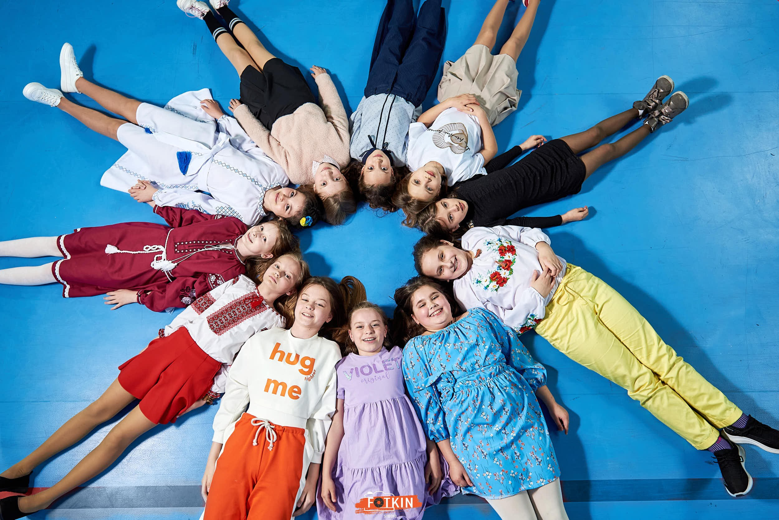 Випускні фотоальбоми для 4 класу Київ та область. Випускні альбоми фотокниги Київ та Дніпро