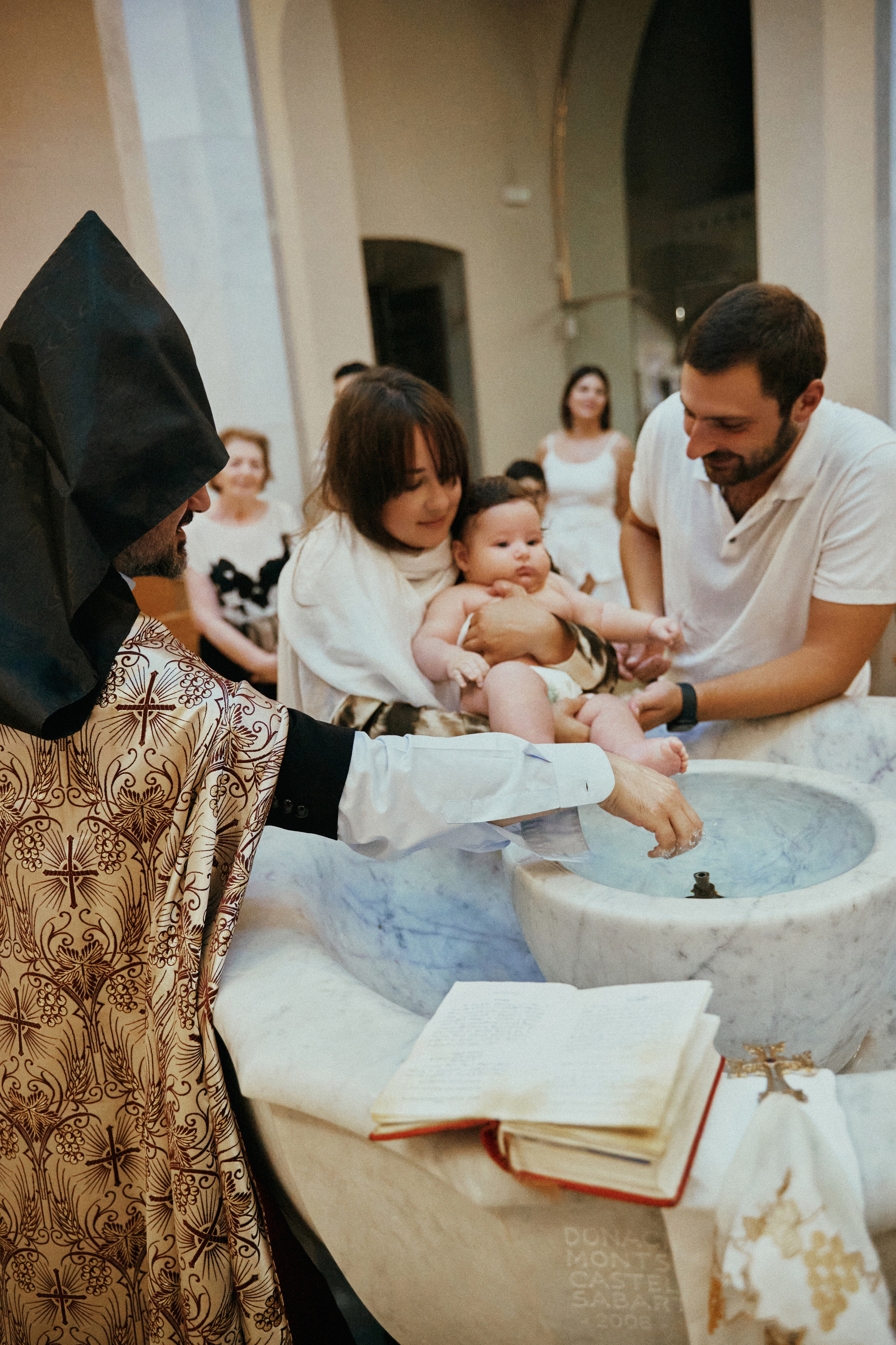 Крещение. Мкртутюн. Фотограф в Барселоне Жанна Захарченко