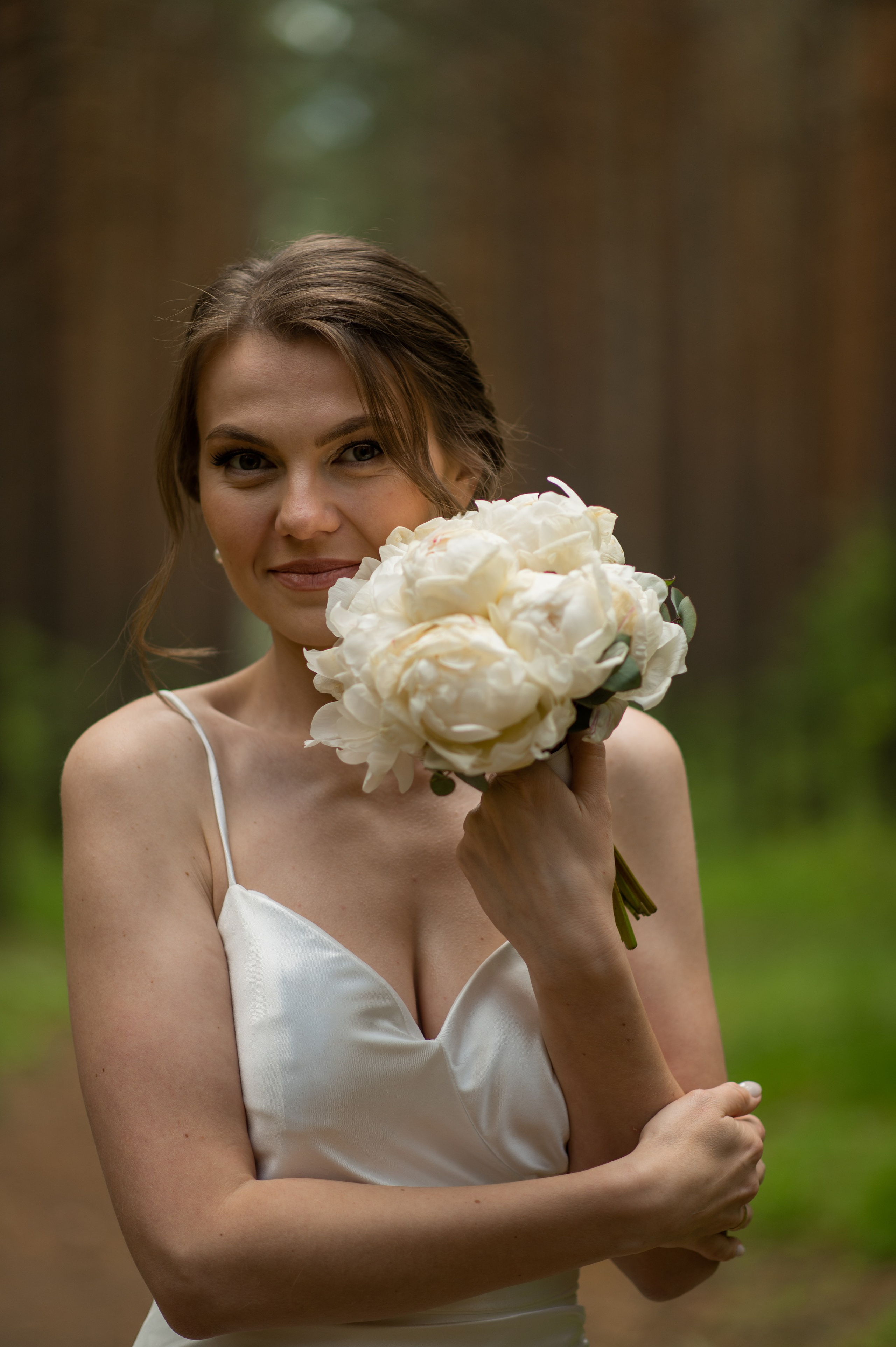 Light. Wedding and commercial photographer