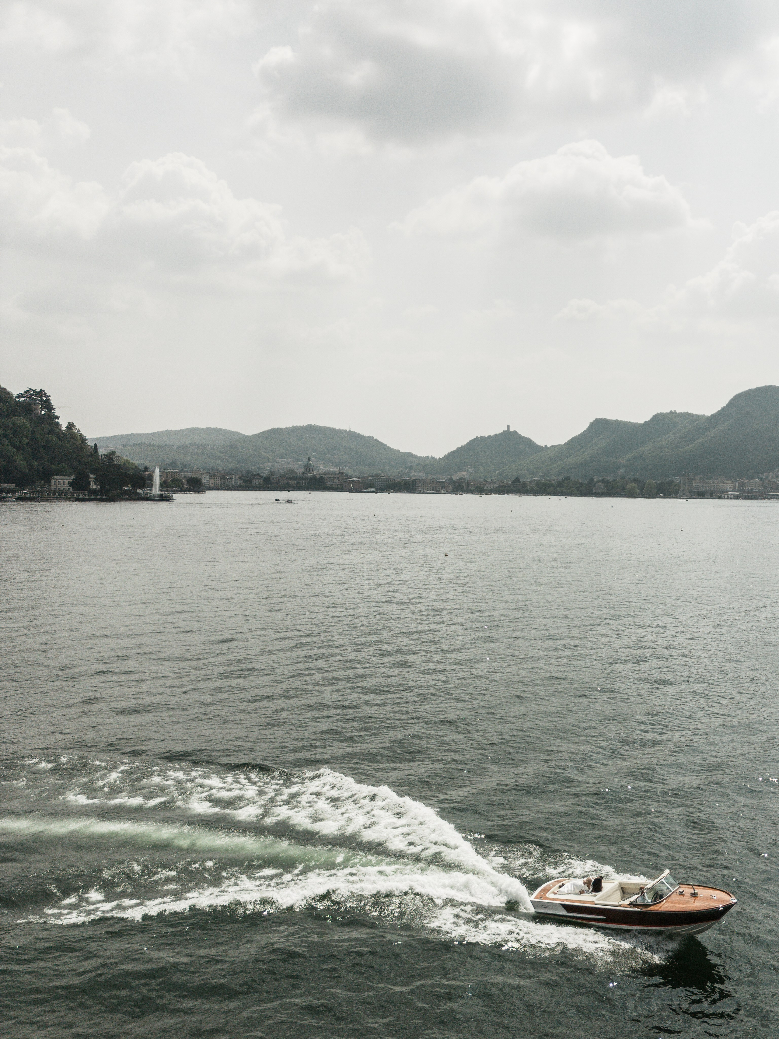 ESCAPE TO LAKE COMO. PHOTOGRAPHER IN ITALY