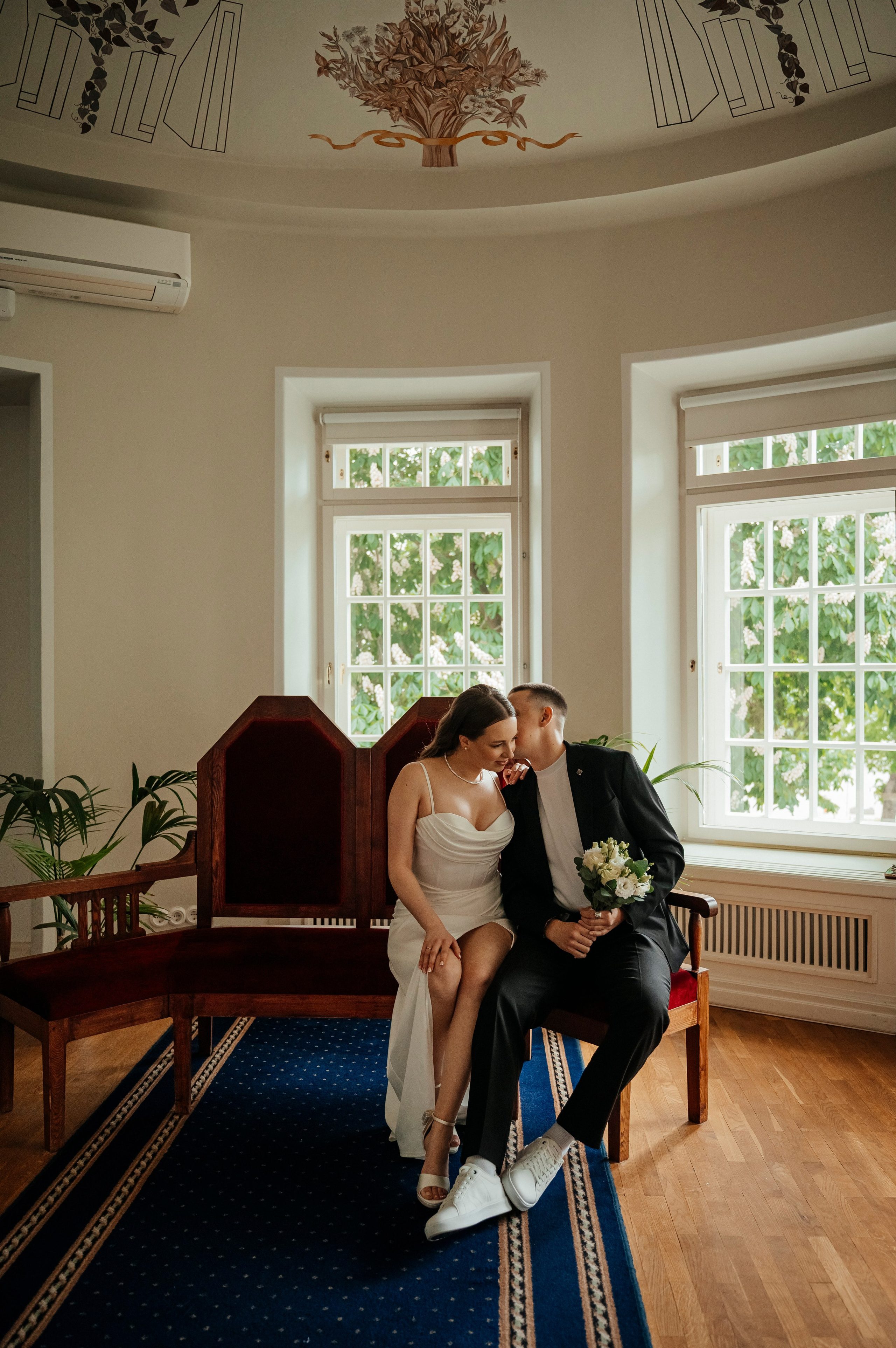 At the Old Hotel. Photographer Tallinn — Wedding | Family | Love Story