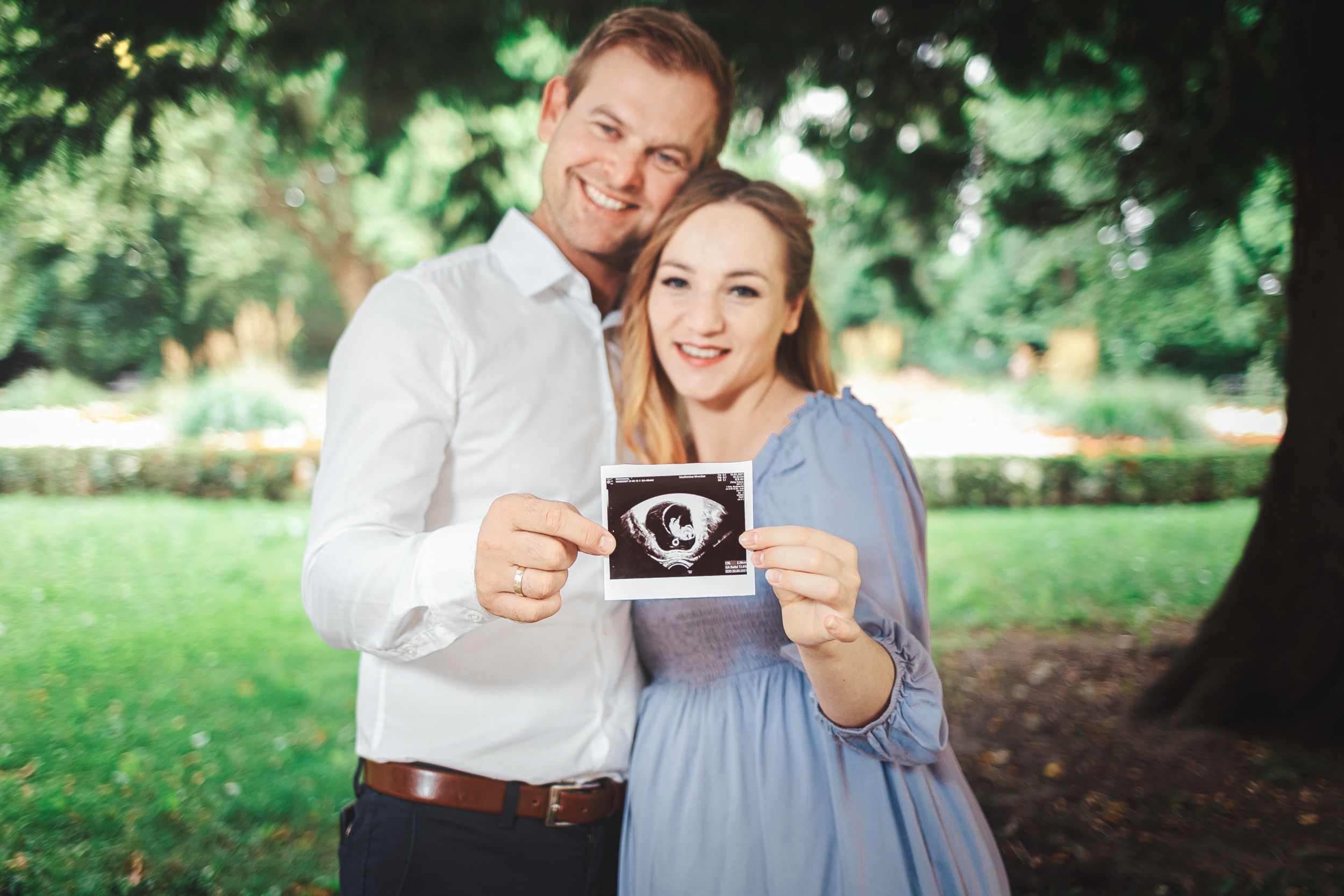 Julia & Krzysztof Pregnancy photoshoot in Outdoor. Dimitri Ilkov Photography — Capturing Life’s Moments in Edmonton, Cana