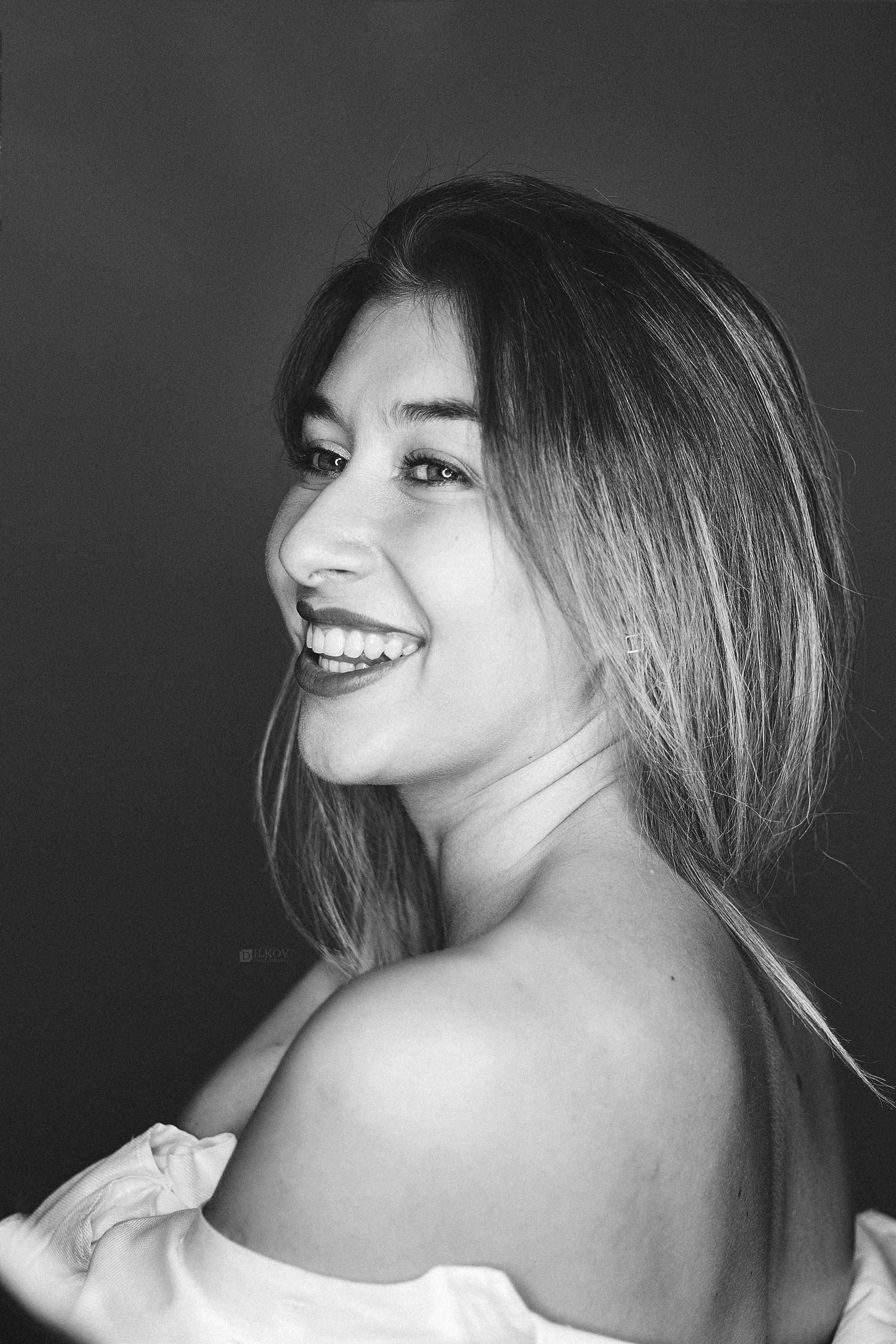 Marta| Photo session in studio, Dimitri Ilkov photography. Dimitri Ilkov Photography — Capturing Life’s Moments in Edmonton, Cana