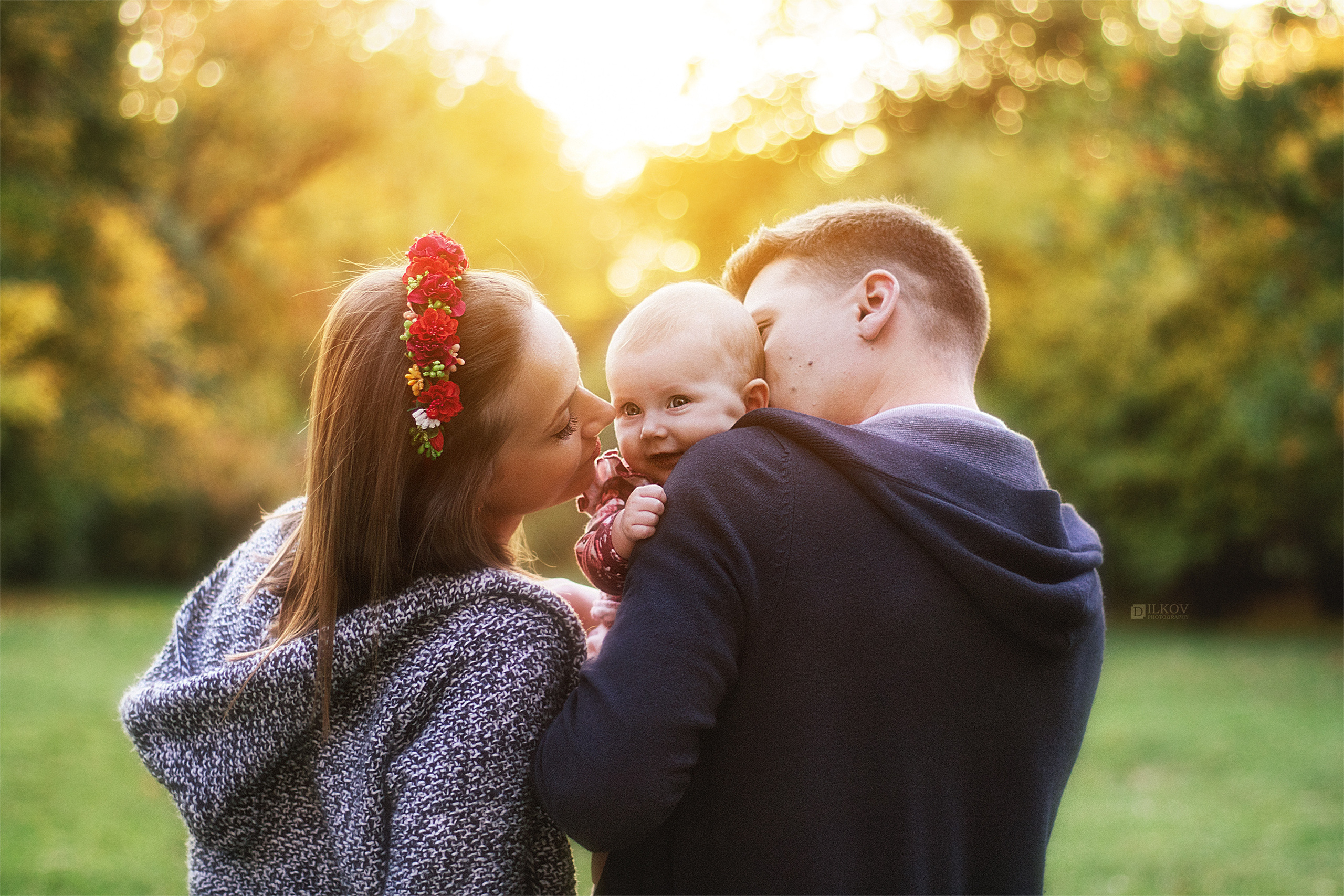  Smiling family of three in nature outdoor photo session, Dimitri Ilkov photography, Edmonton