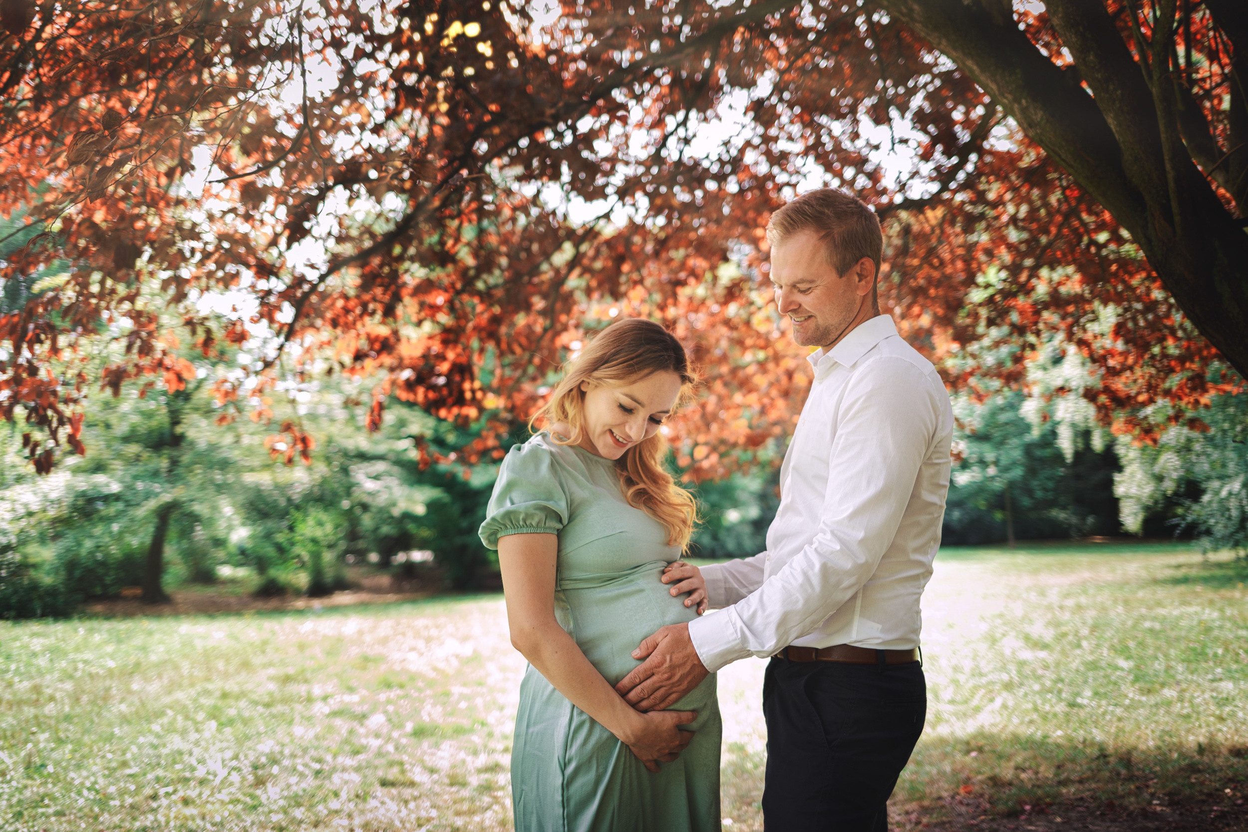 Julia & Krzysztof Pregnancy photoshoot in Outdoor. Dimitri Ilkov Photography — Capturing Life’s Moments in Edmonton, Cana