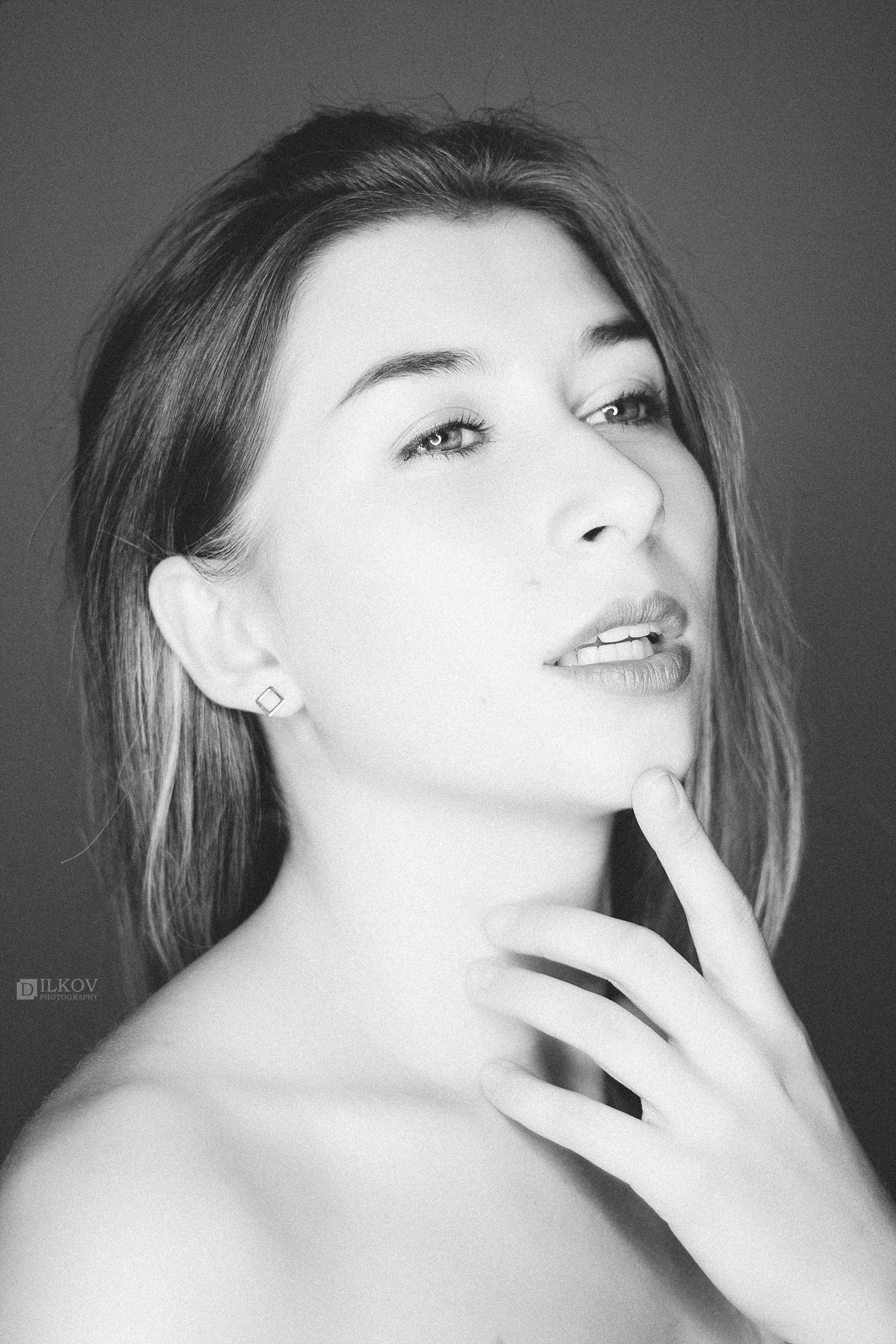 Marta| Photo session in studio, Dimitri Ilkov photography. Dimitri Ilkov Photography — Capturing Life’s Moments in Edmonton, Cana