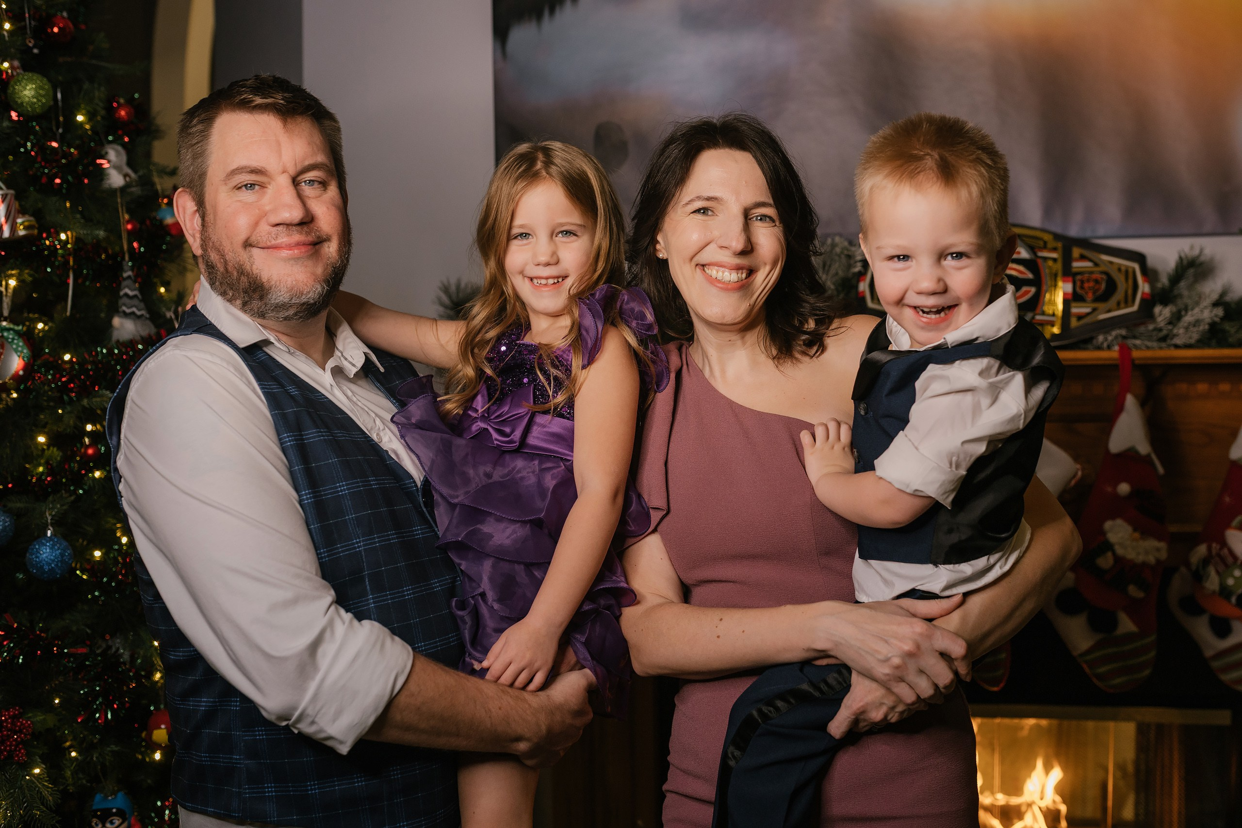 12.07.2025 Christmas Photoshoot. Wedding family event photographer in Chicago Nick Yushevich