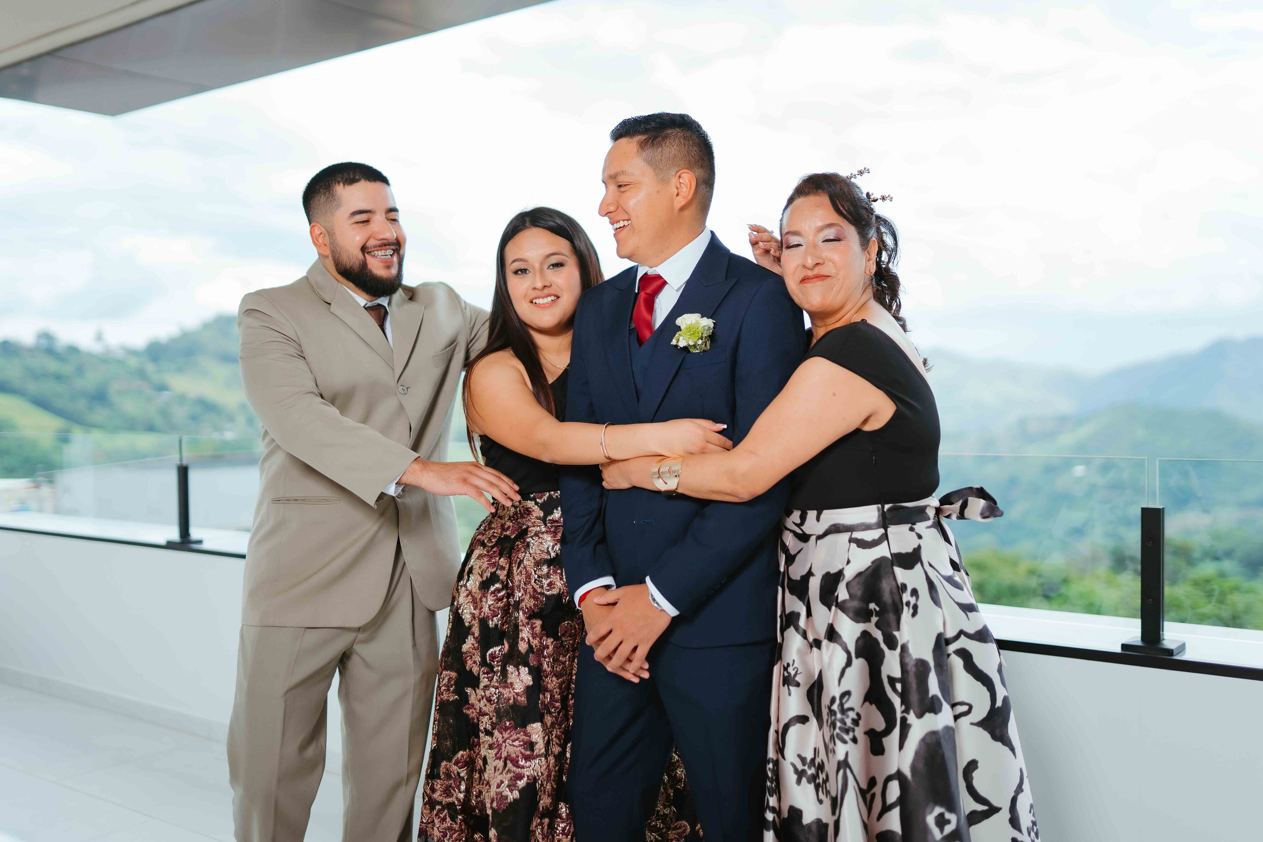Jennifer y Vladimir. Fotógrafo de bodas en Loja Ecuador | Piero Alvarez PH