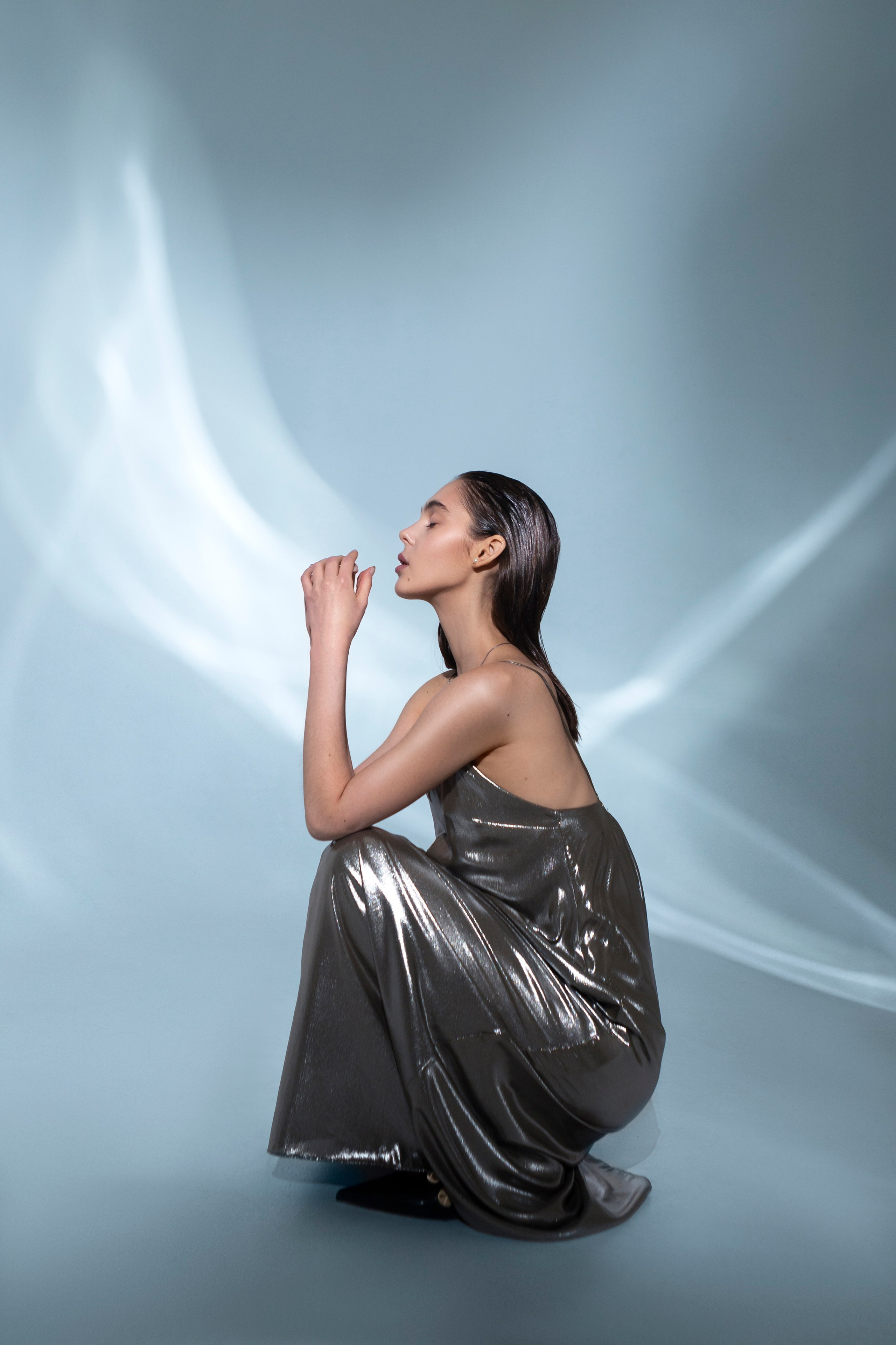 Ethereal “Underwater” style editorial photoshoot in NYC. Alice Bell — Wedding photographer in New York