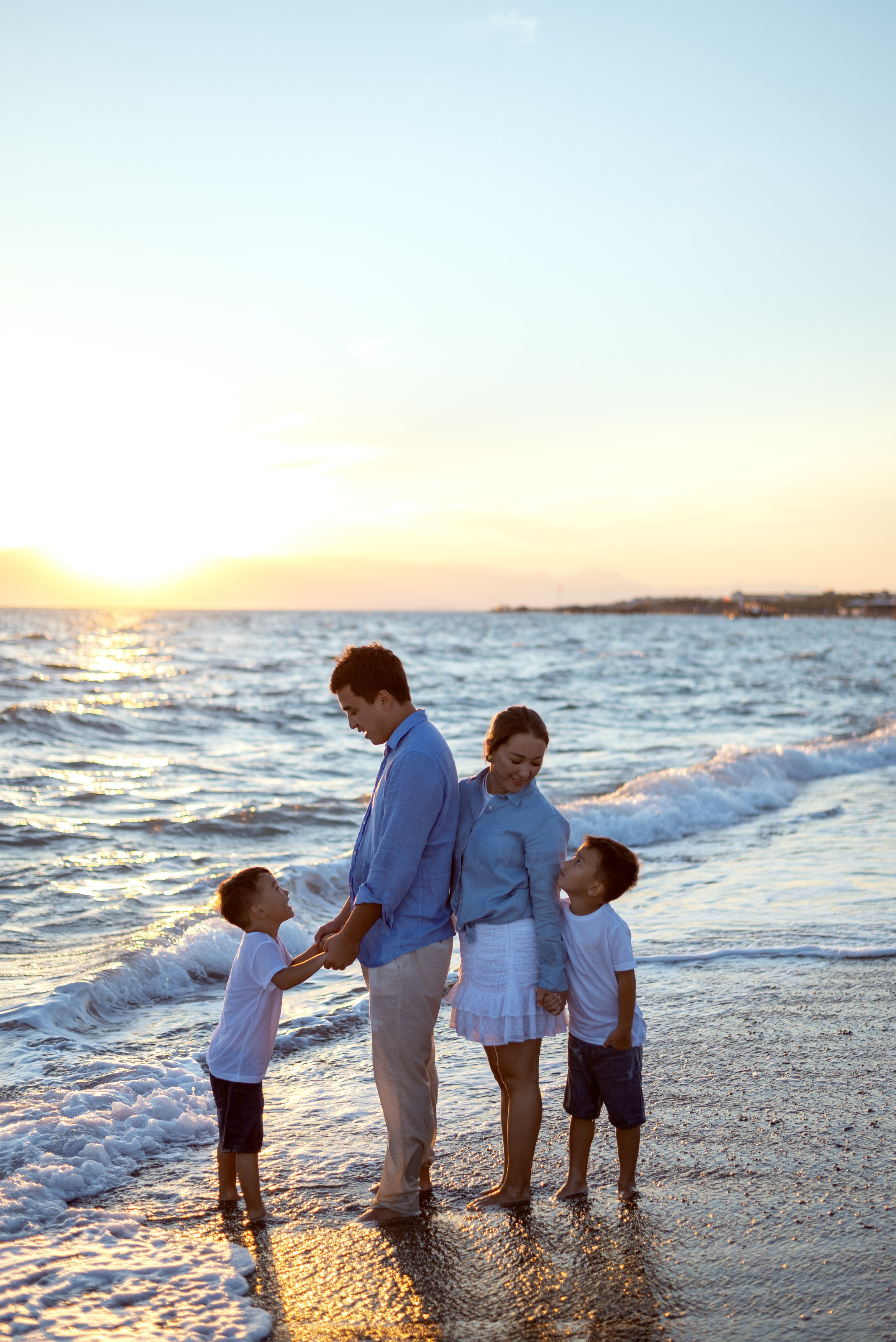 Семейная фотосессия на пляже в Белеке. Фотограф Анталия, Кемер, Белек, Сиде Дарья Кая