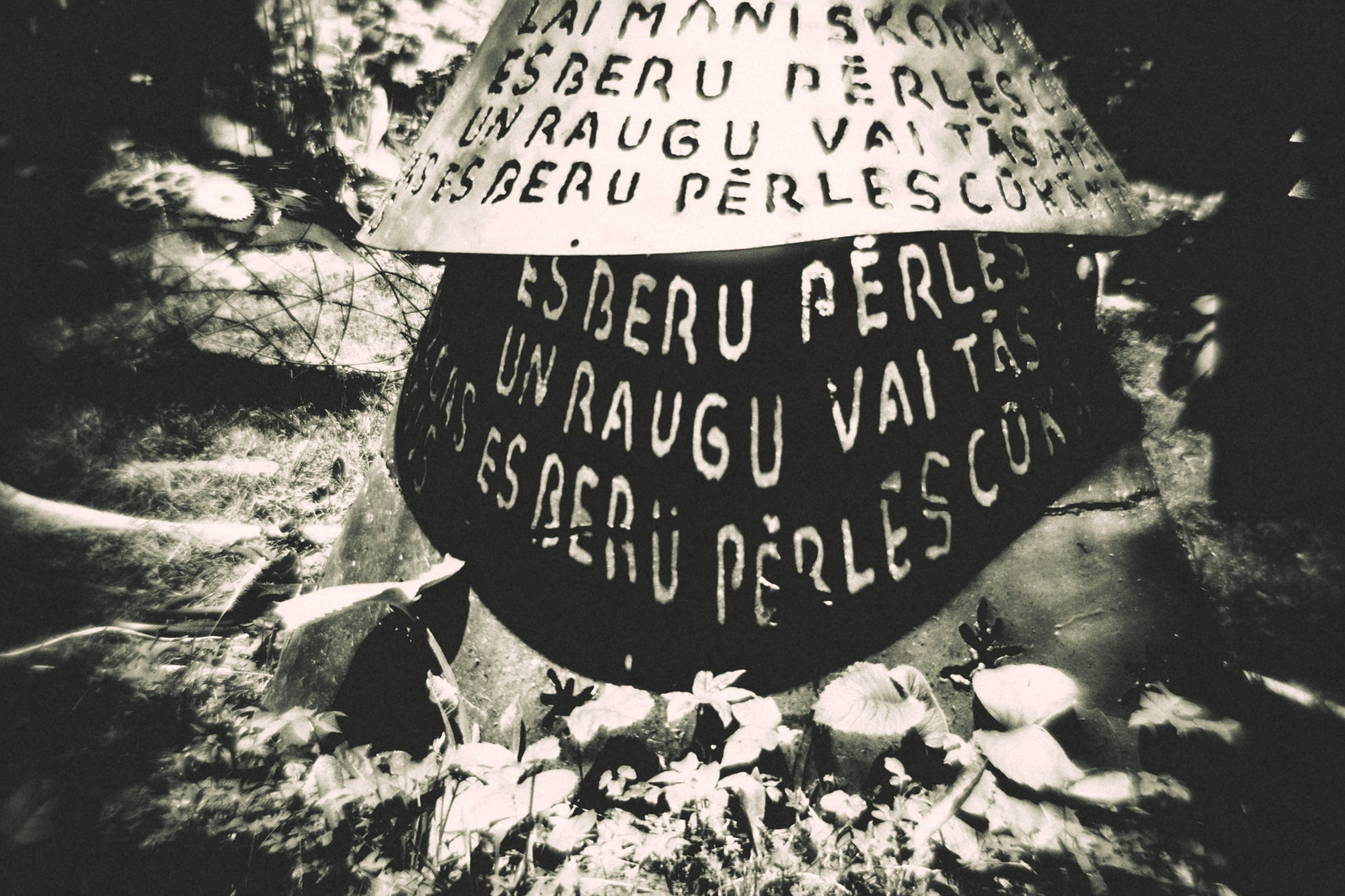 A.Dukura Jāņu laika perfomances. Sandra Garanca Portrait and event photographer