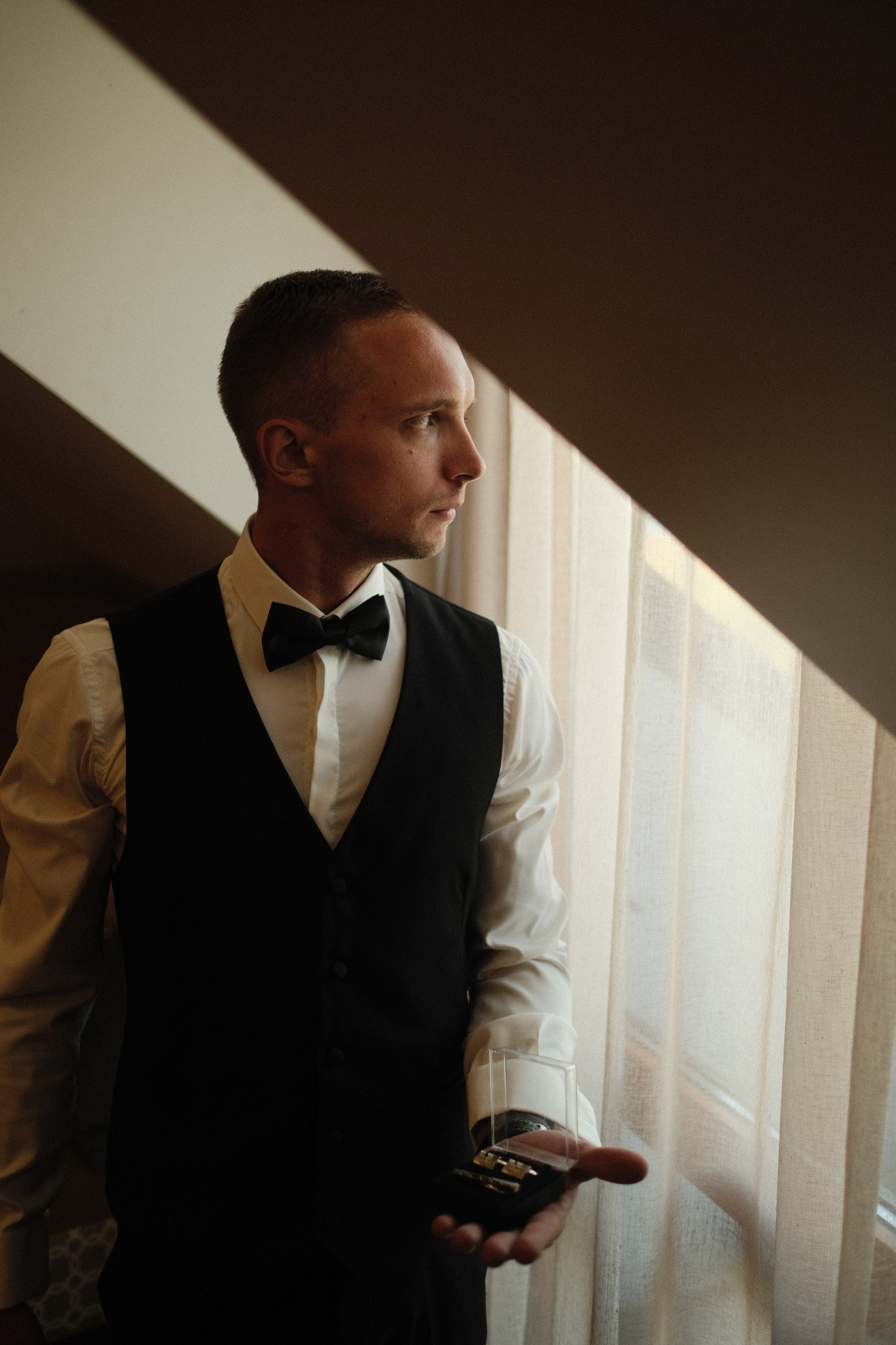 Kāzas uz filmiņu Portra 400. Свадебный фотограф в Риге — Вячеслав Лучненков