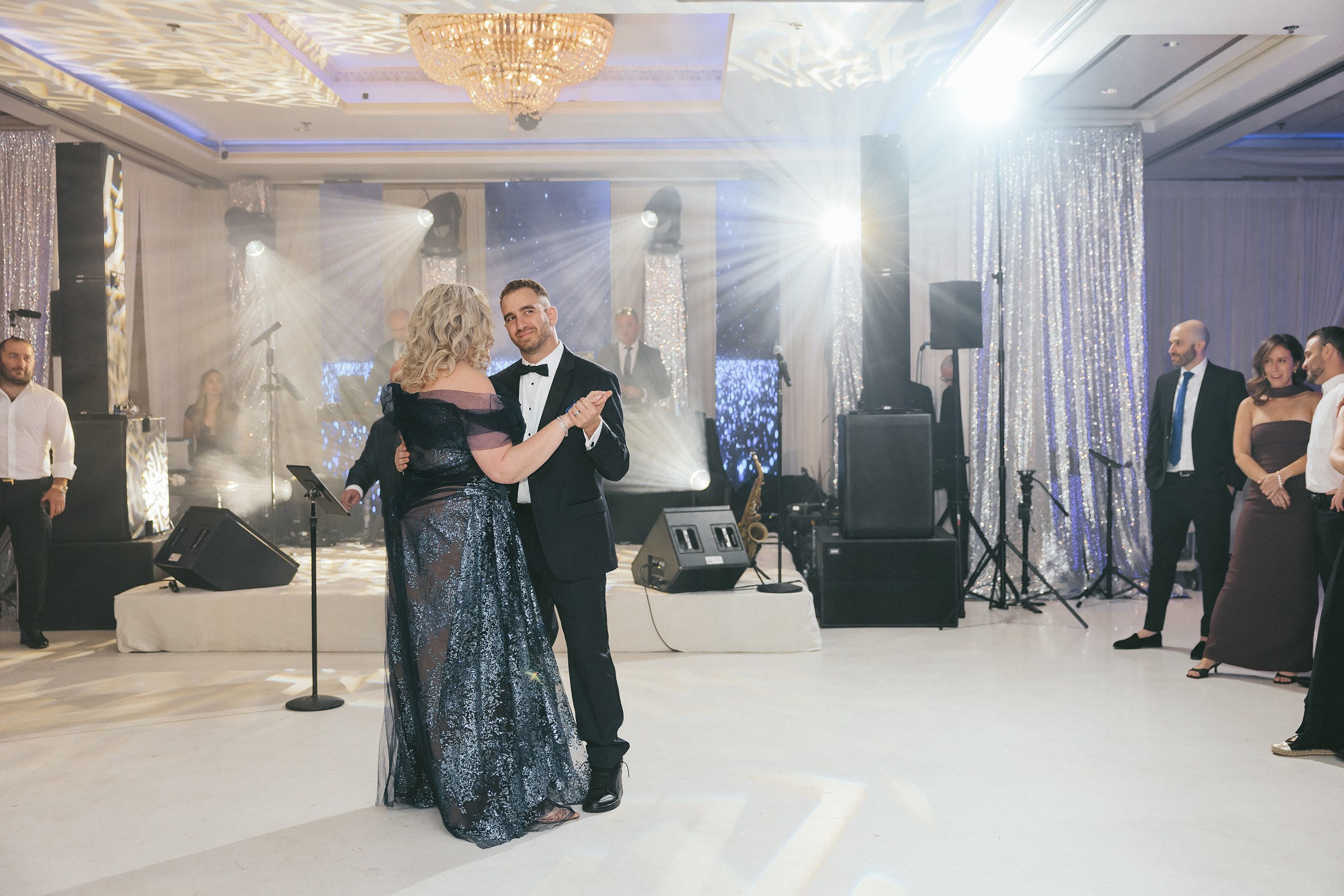 06.08.2025 Wedding. Wedding family event photographer in Chicago Nick Yushevich