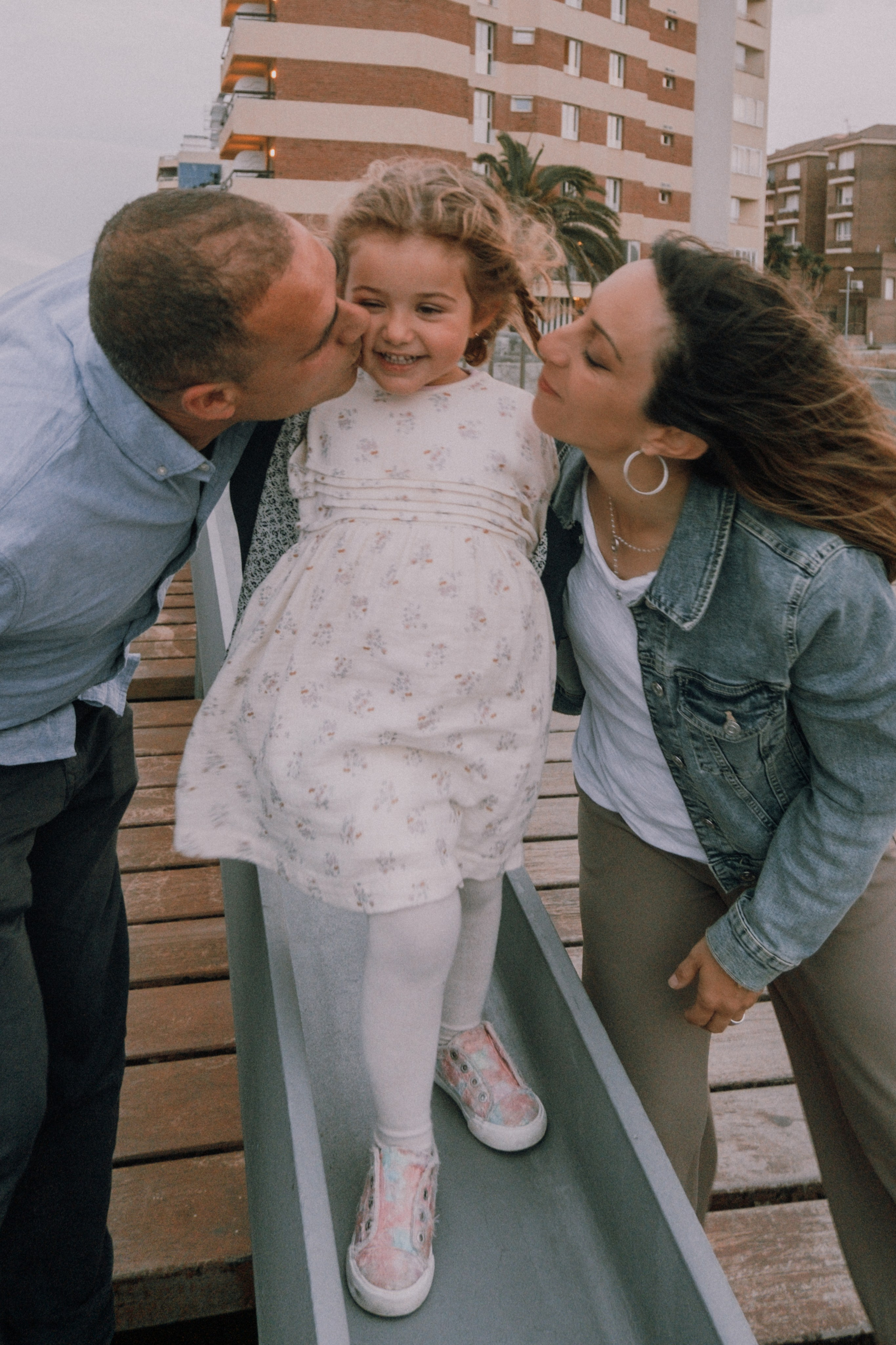 Семейная фотосессия на пляже. Профессиональная фотосъемка в Калафелле — Елена Медведева