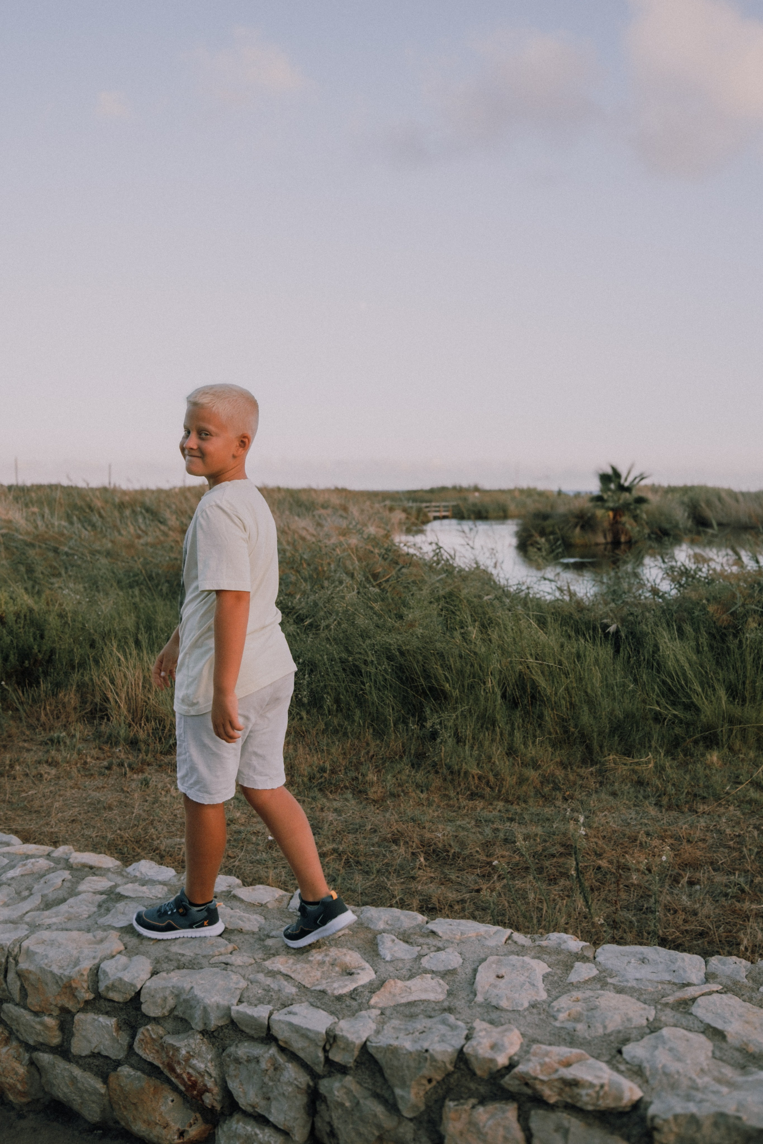 Sesión familiar en la playa. Fotografía profesional en Calafell - Elena Medvedeva