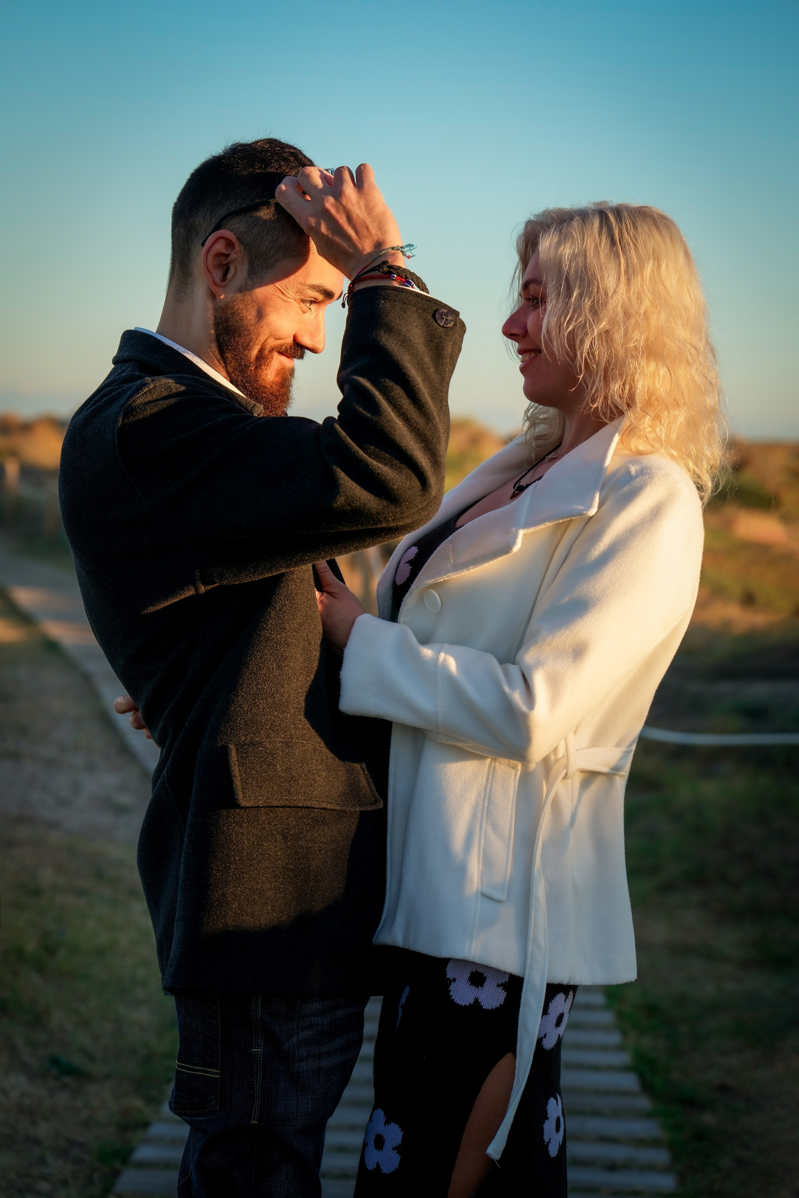 OLENA Y VASY. Fotógrafa Olena Petryk. Realizo sesiones de fotos en Puerto de Sagunto