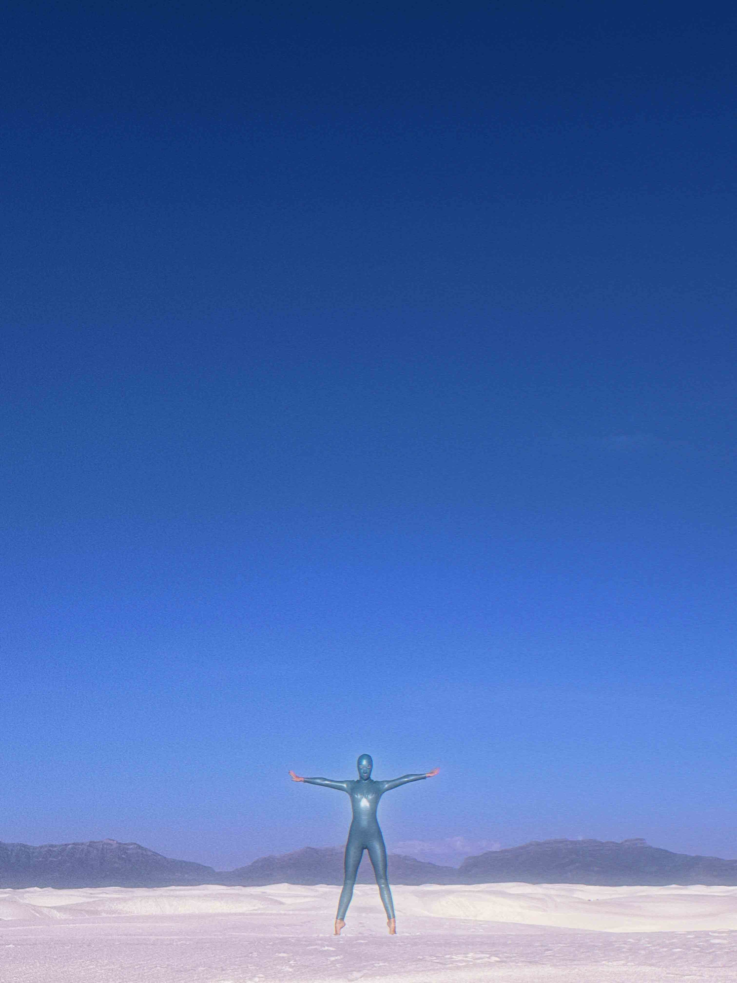 The woman in the dunes. Membreign