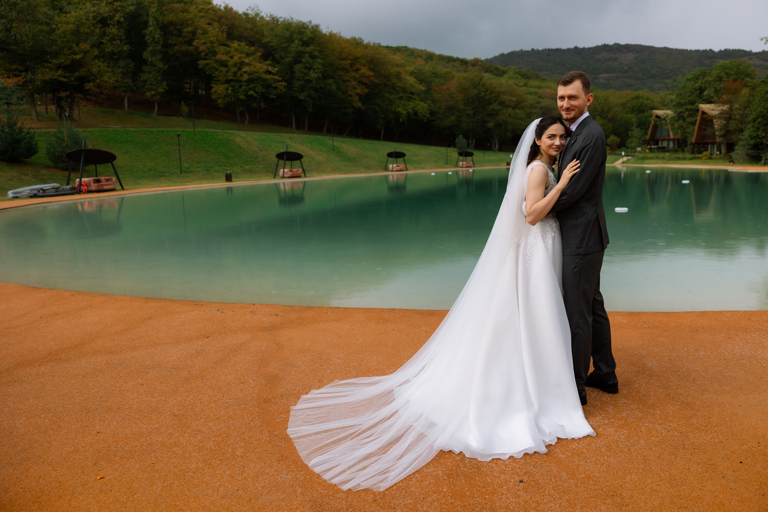 Rainy day feels different. Wedding photographer in Tbilisi Ioseb Mamniashvili