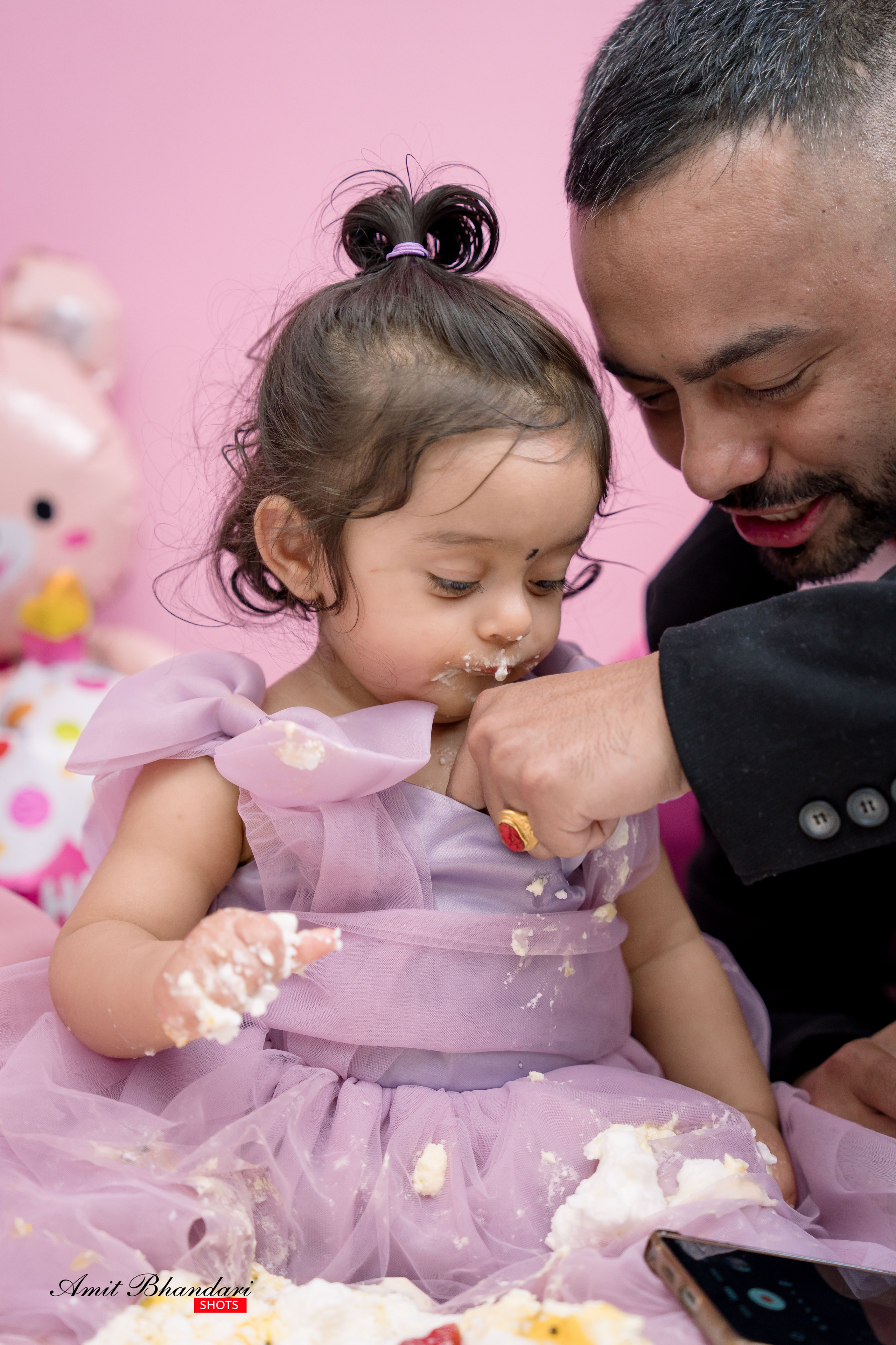 Yuhana’s Cake Smash Session. Freelance Photographer in Newcastle & Central Coast