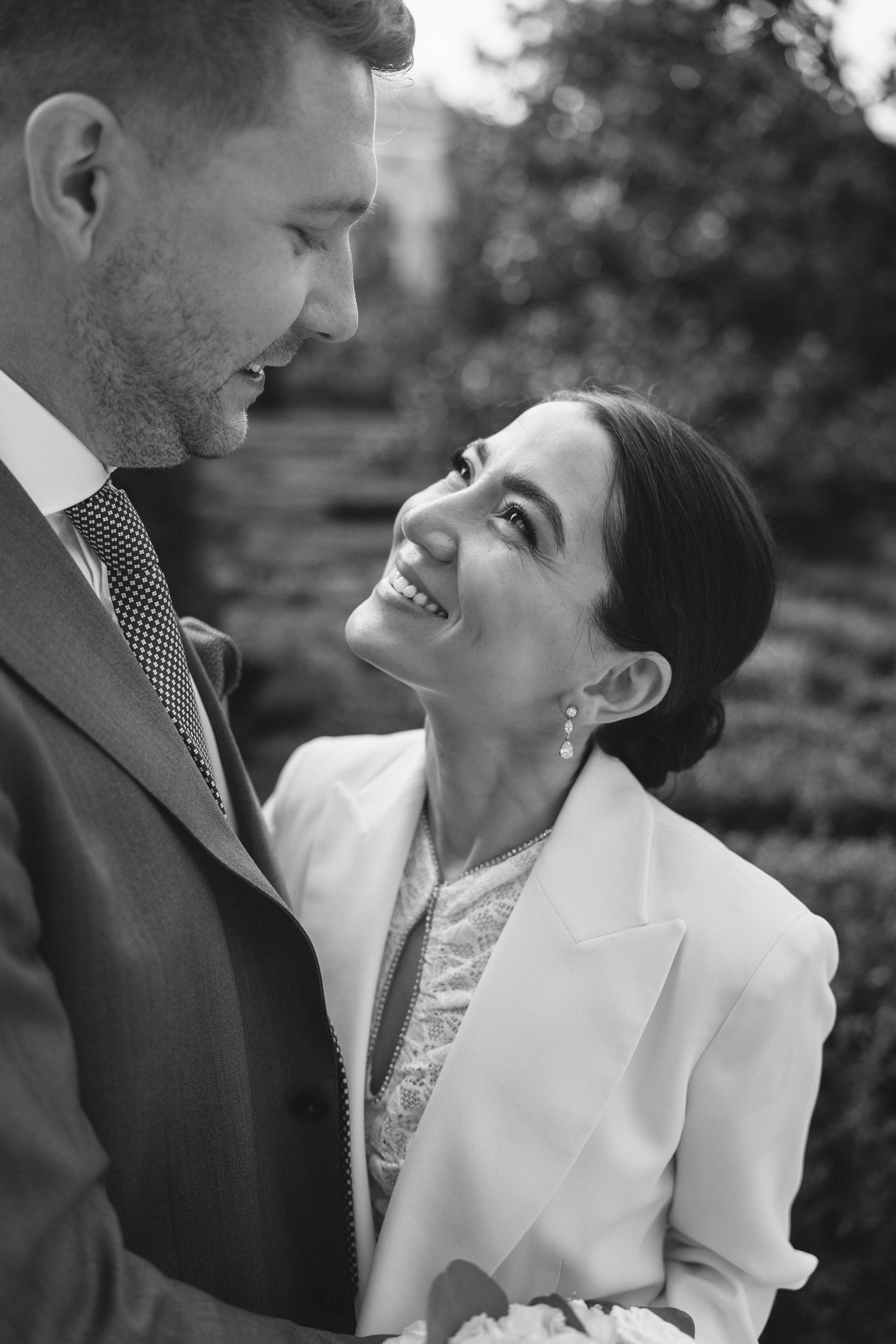 Elopement photoshoot in Madrid city centre. Fotógrafo en Madrid, España. Alyona Belyaninova
