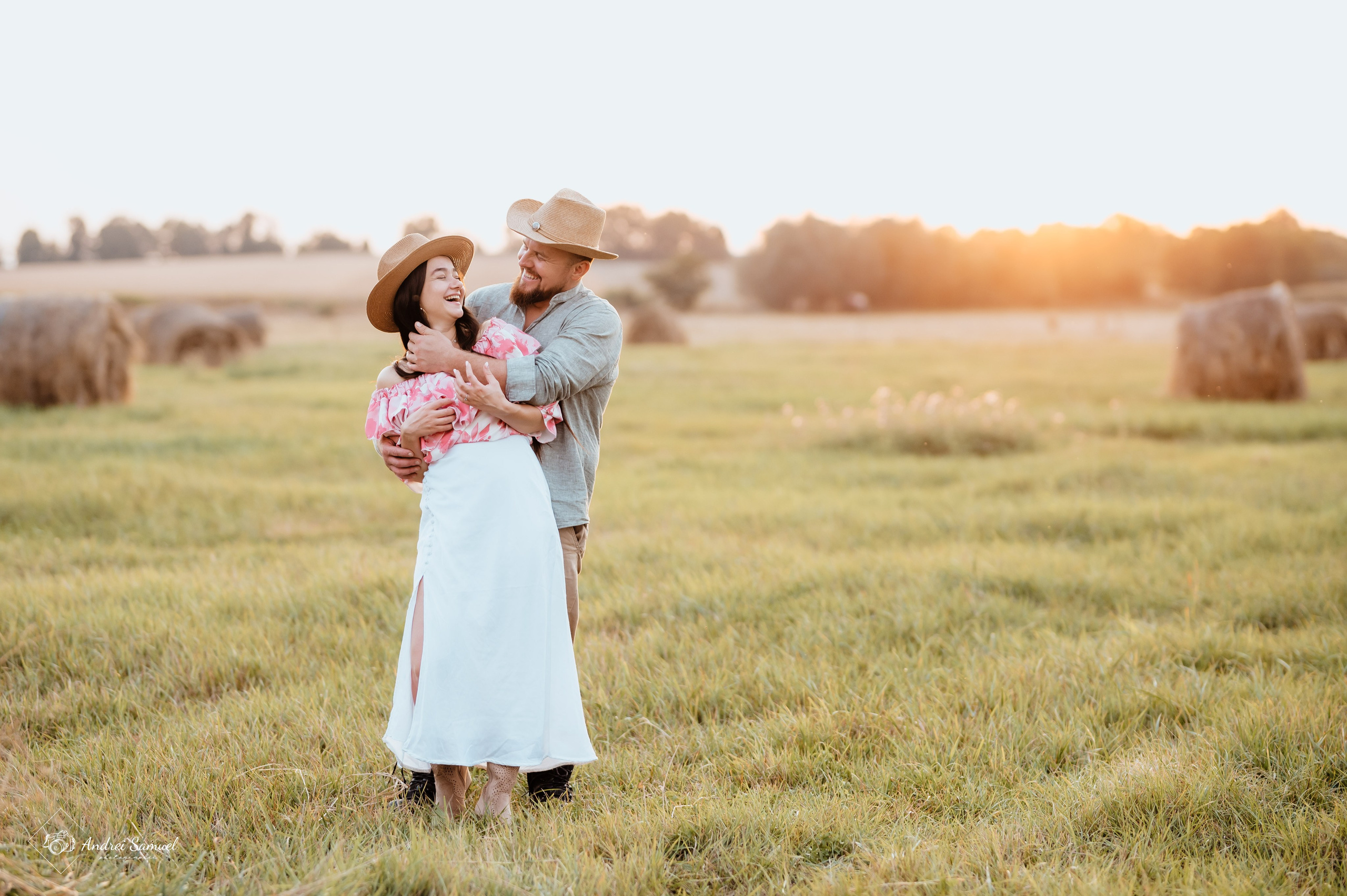 Ema & Vlad. Andrei Samuel – Fotograf București | Evenimente, Studio, Imobiliare, Produs
