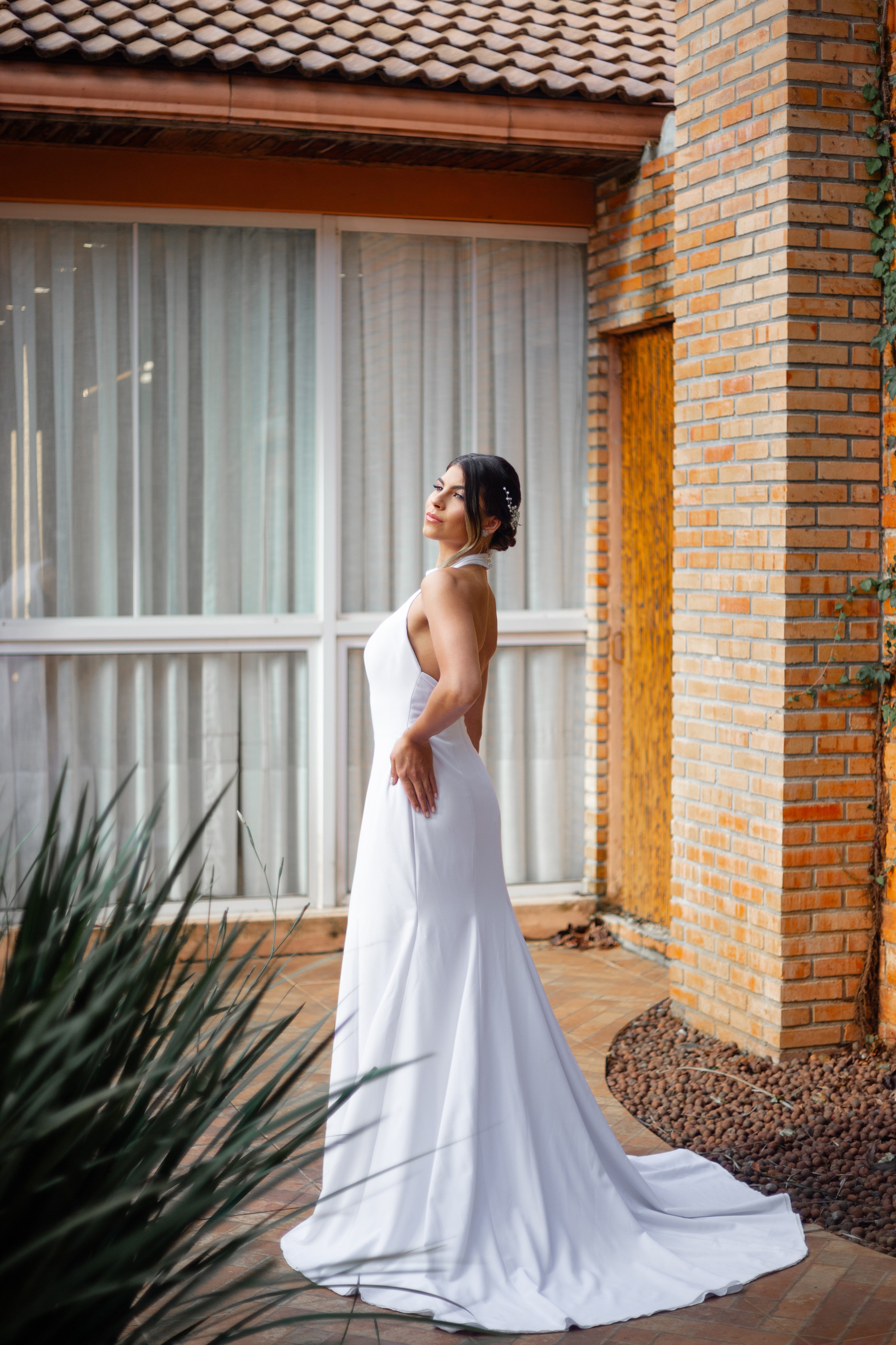 Editorial Noiva (Lírio)