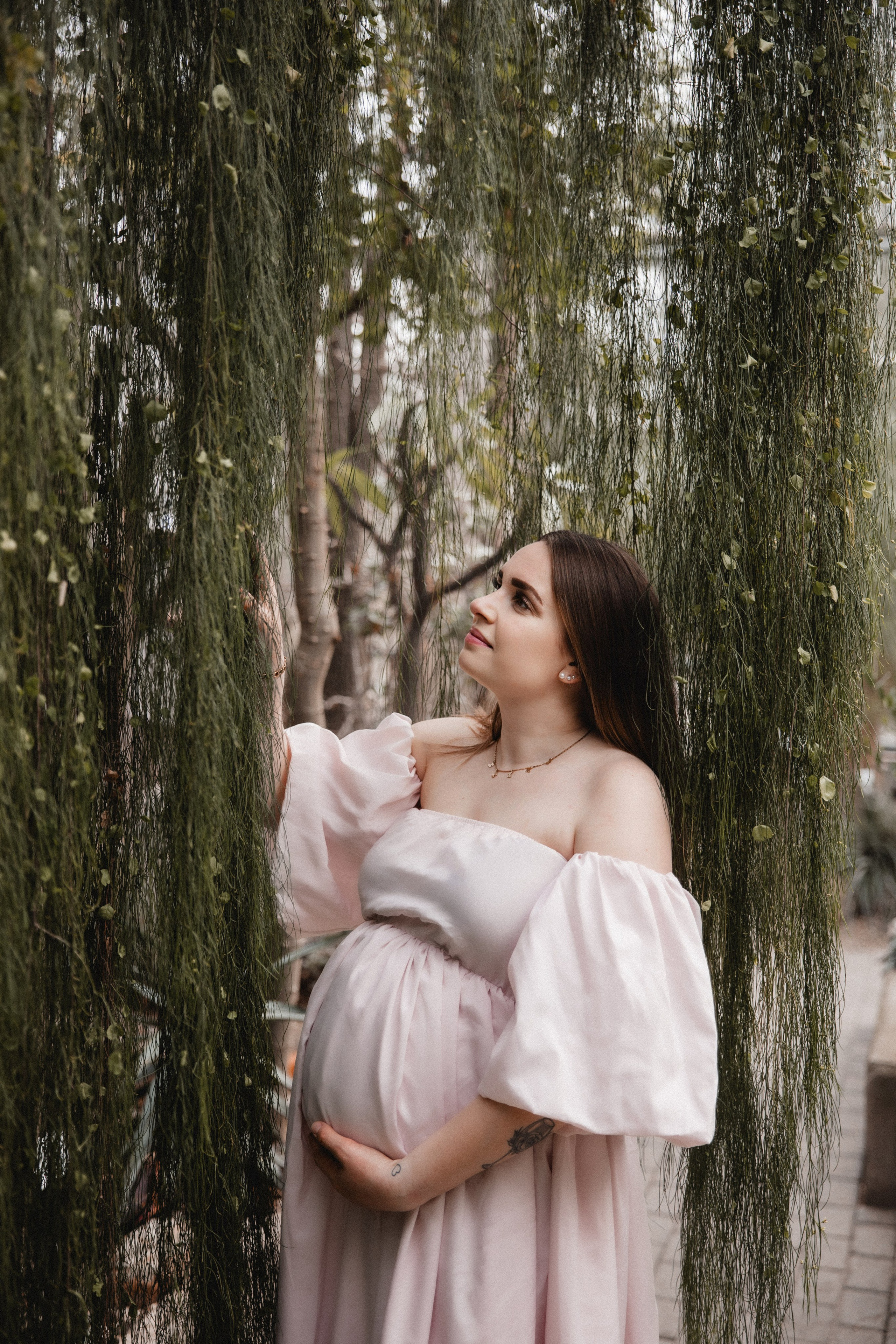 Babybauch Shooting im Fotostudio | Schwangerschaftsfotos in Bochum. Hochzeitsfotografin Bochum | Halyna Reiche Fotografie NRW