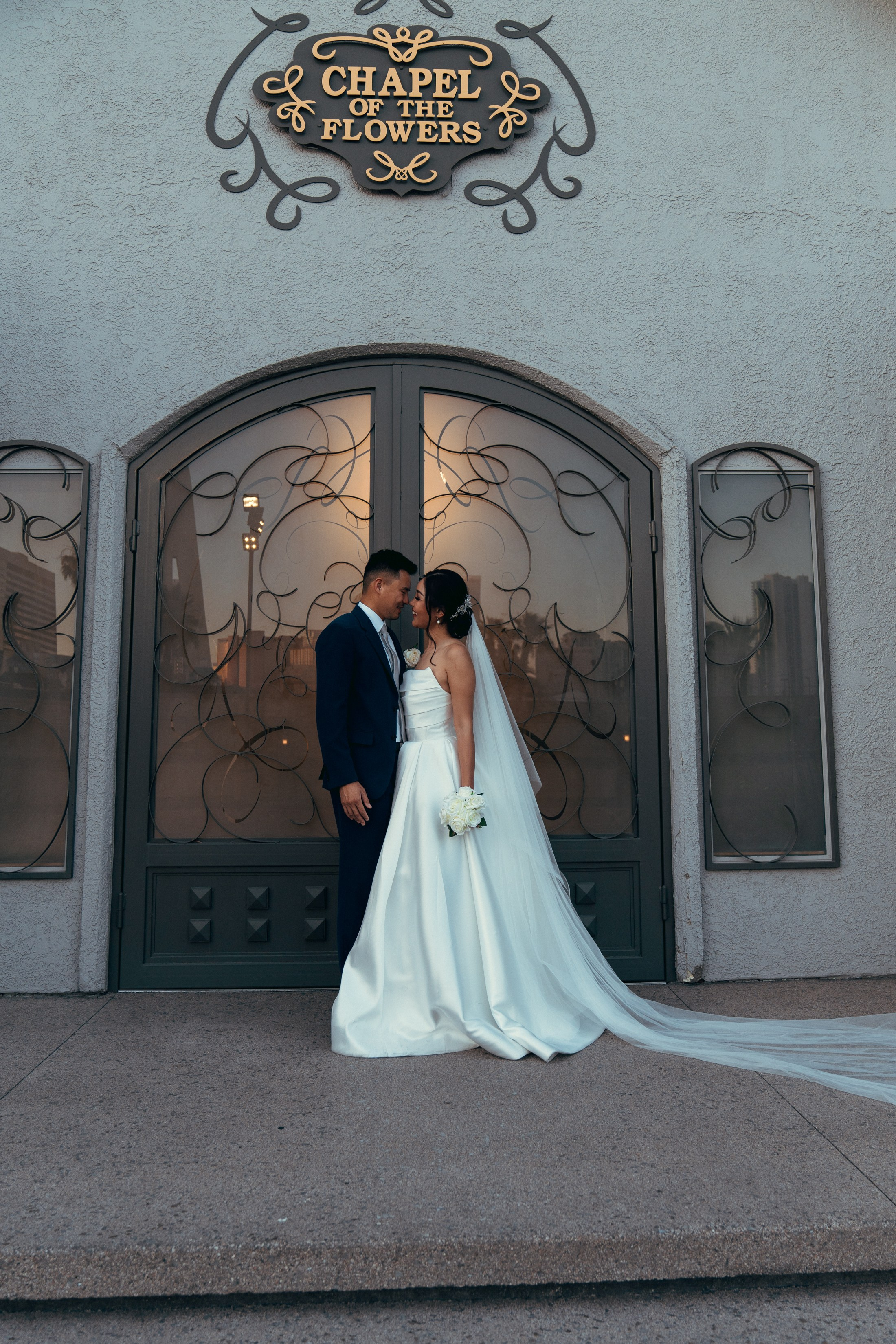 Anjeli&Asher. Wedding & elopement photographer Viktoriya Kravtsov. Las Vegas