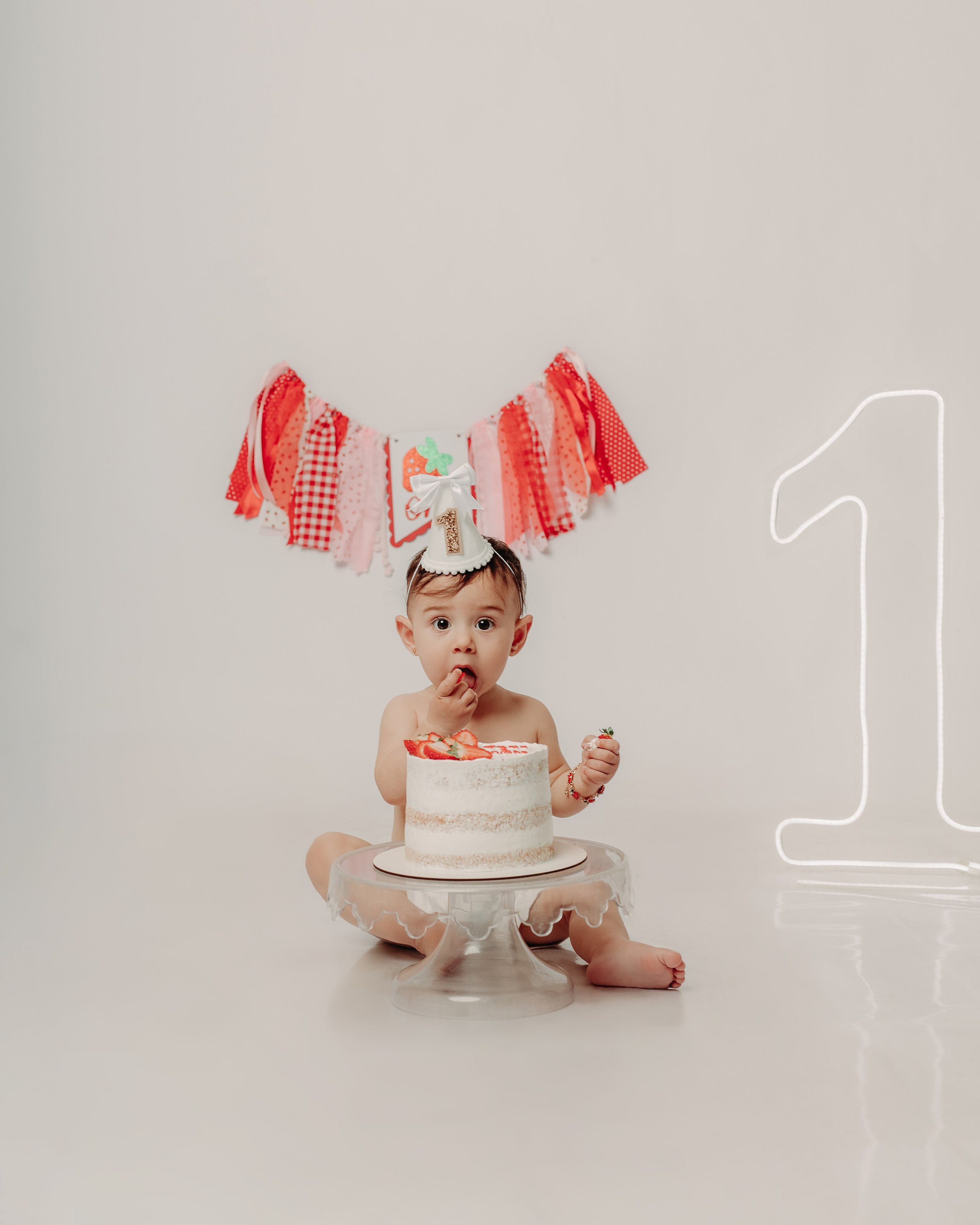 2025 | Jade — Smash The Cake — Estudio. Denis Damasceno | Fotografia